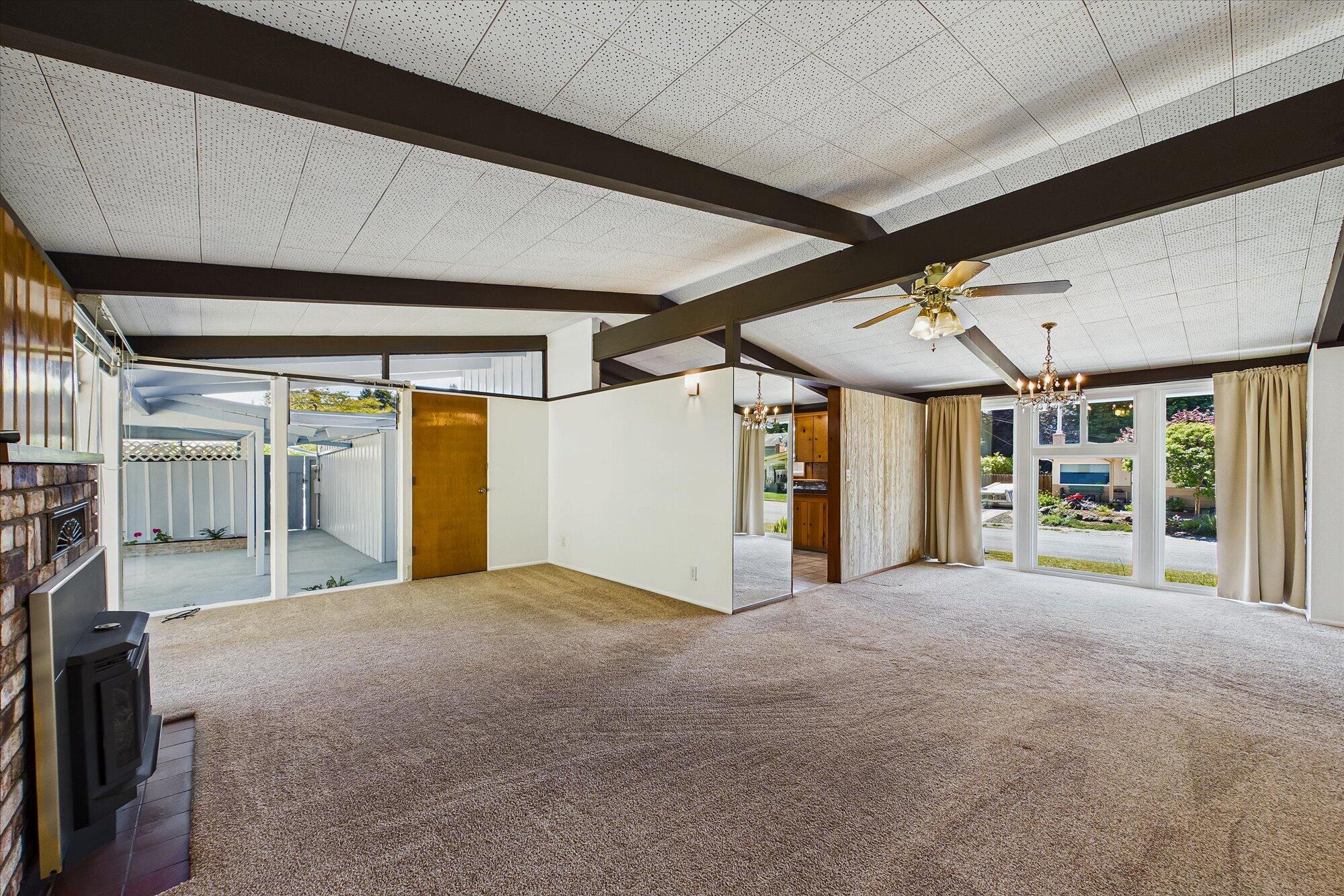 102 Acacia Drive