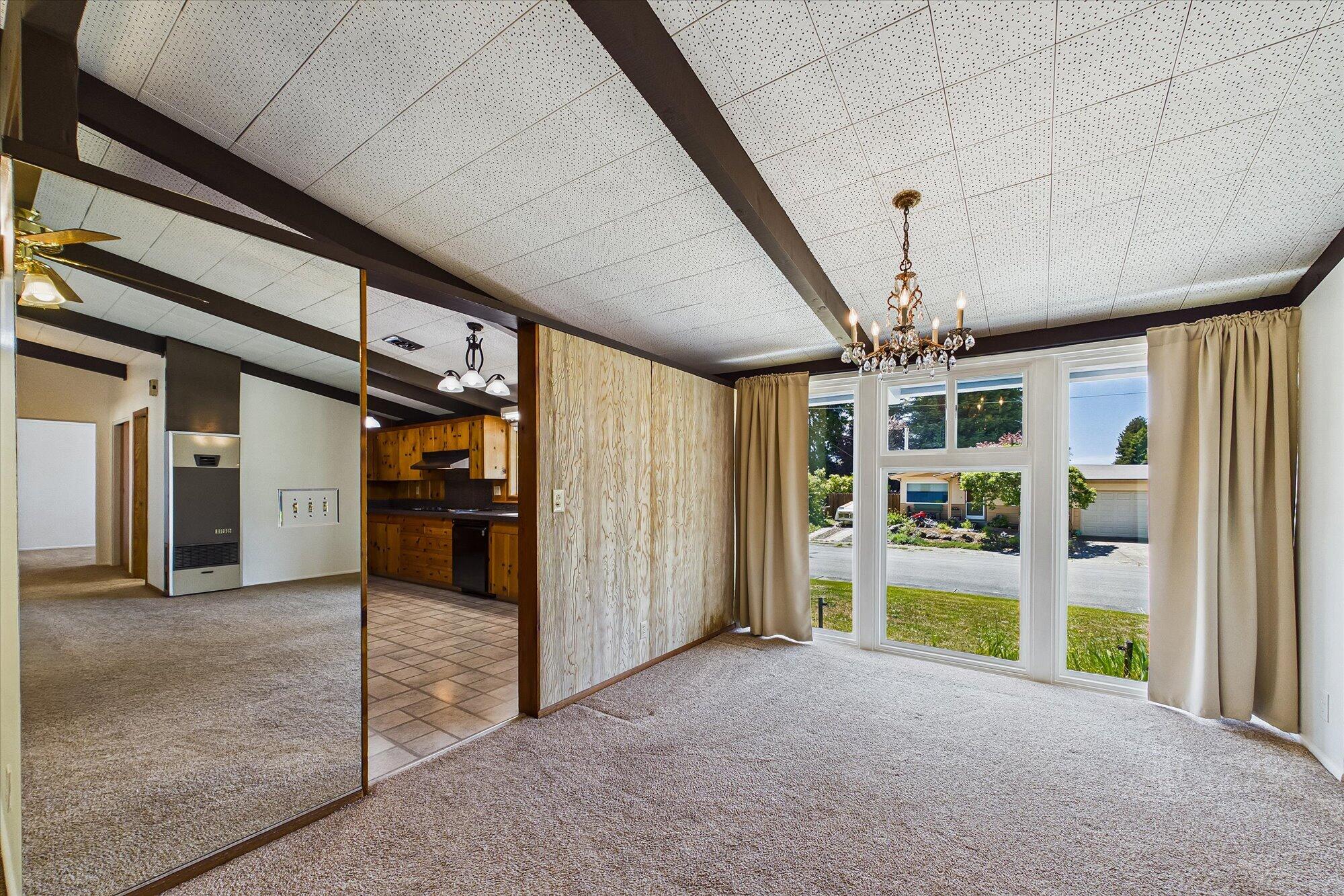 102 Acacia Drive