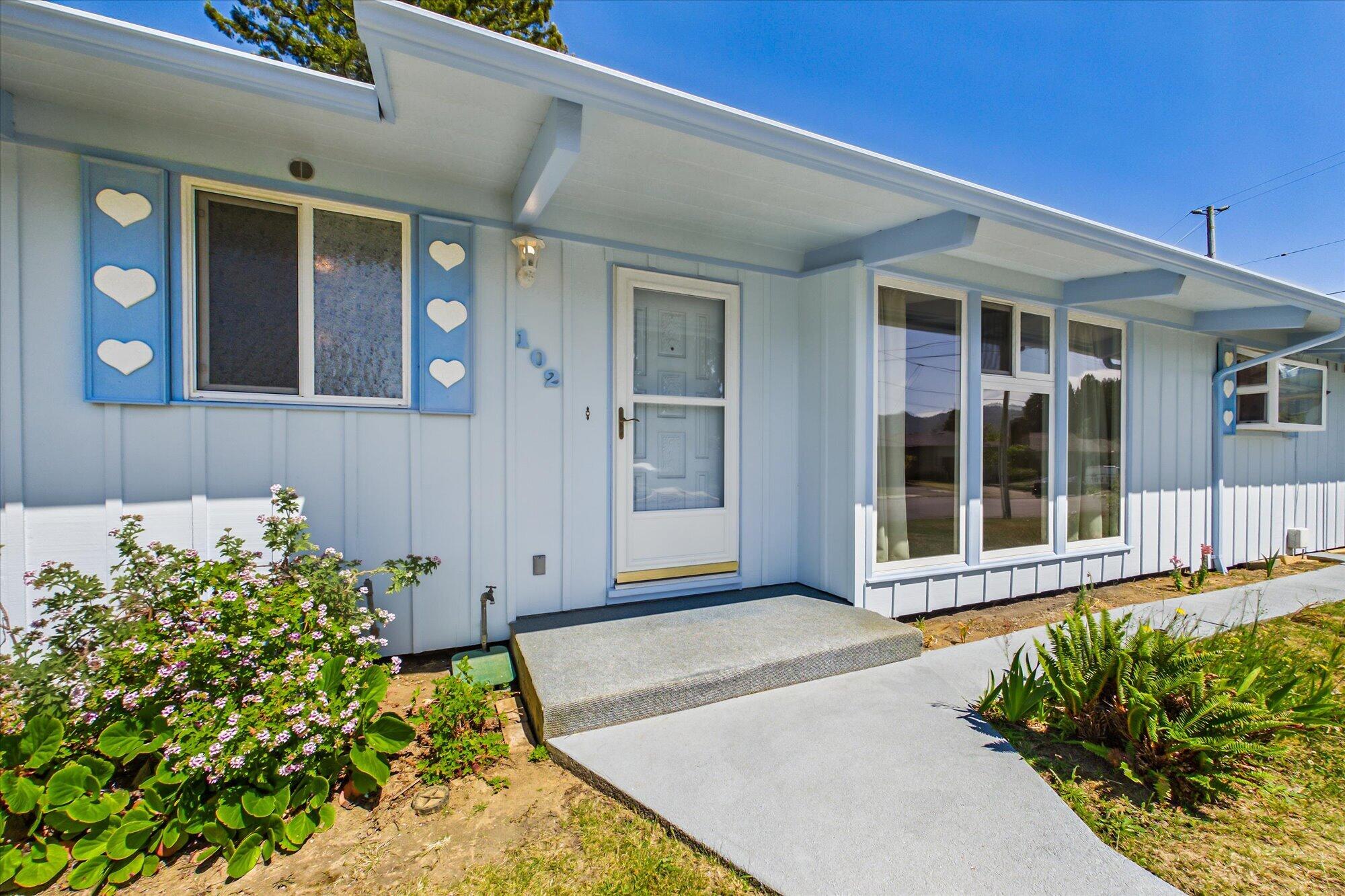 102 Acacia Drive