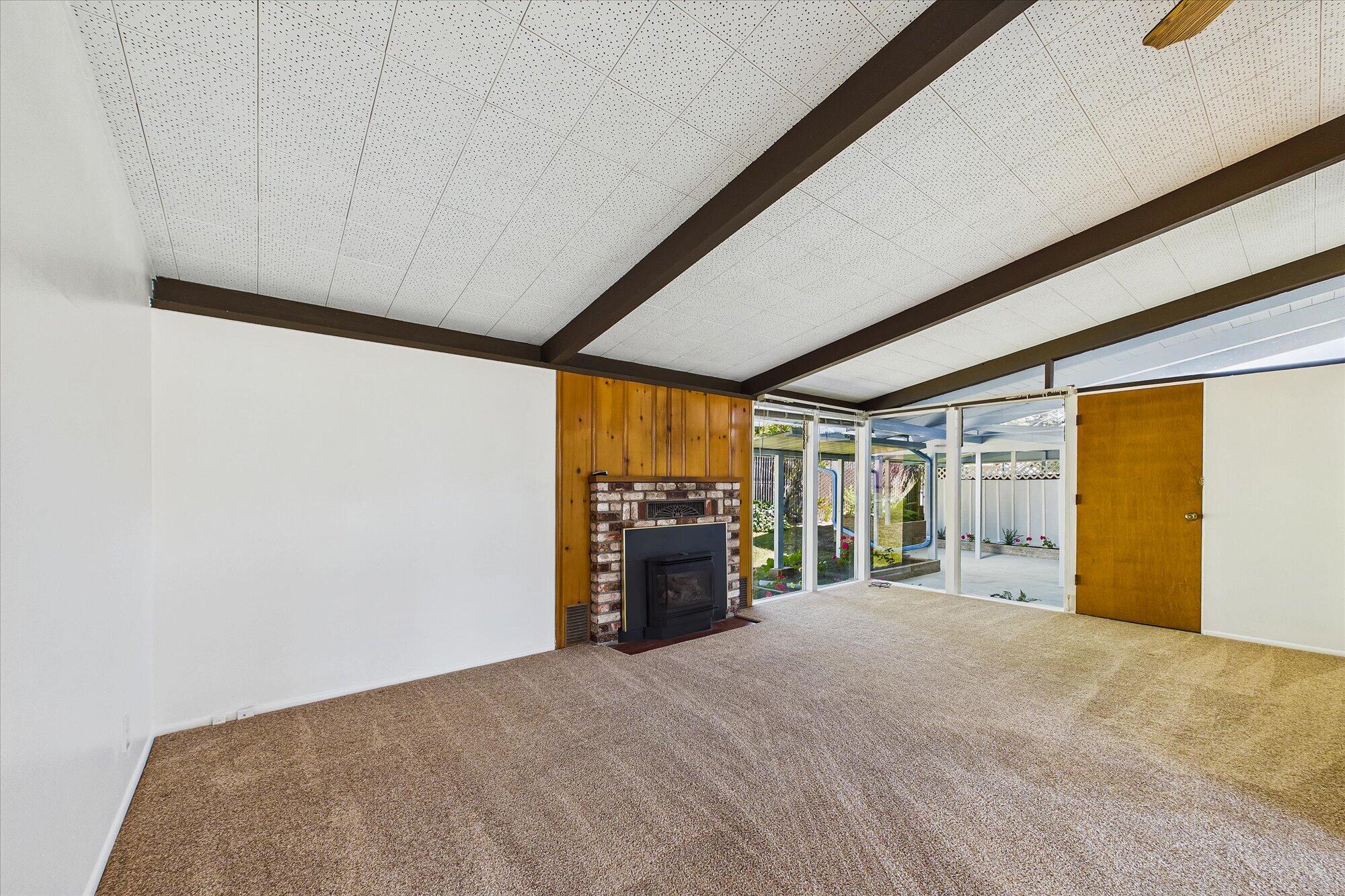 102 Acacia Drive