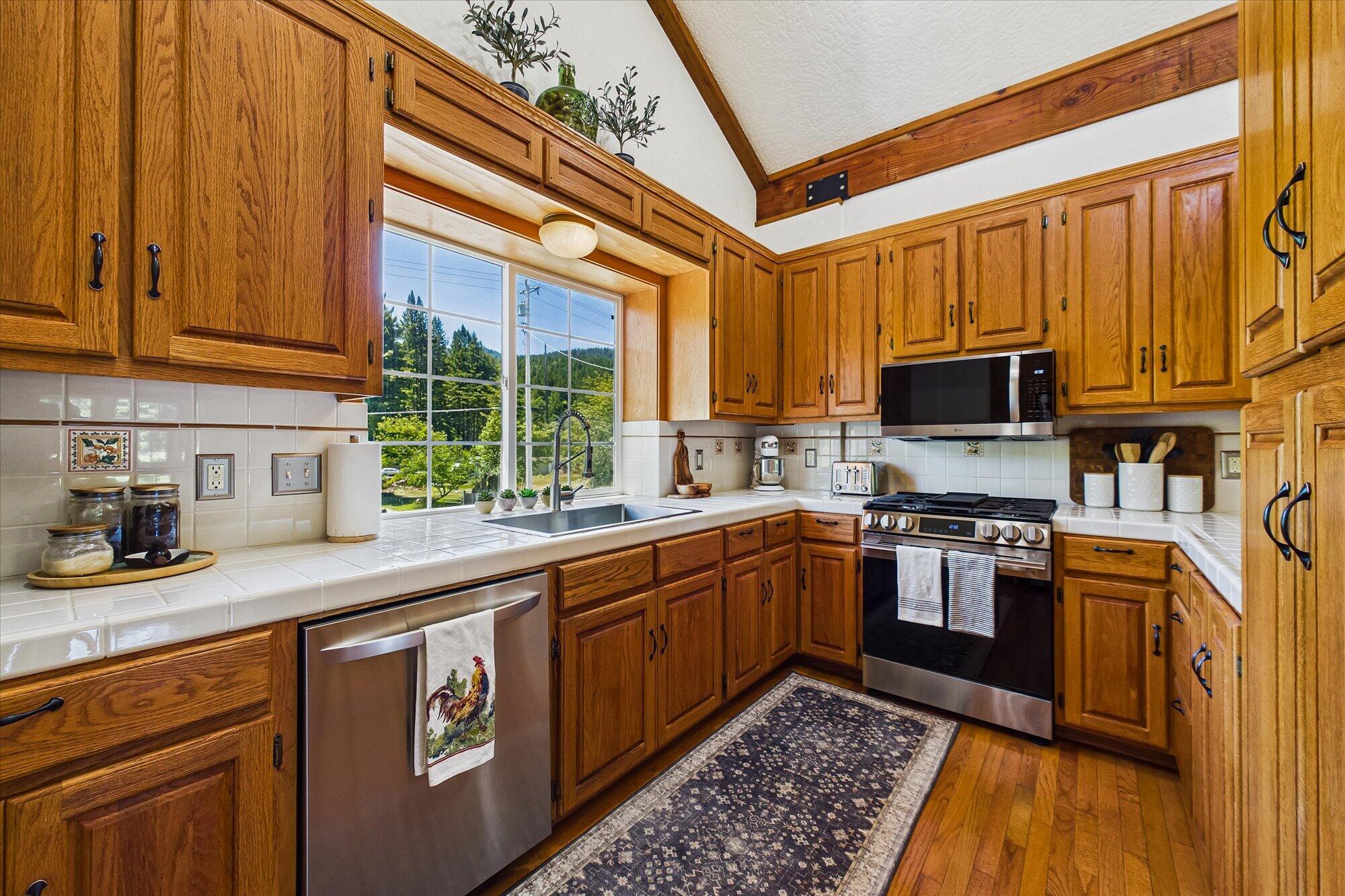 373 Holmes Flat Road