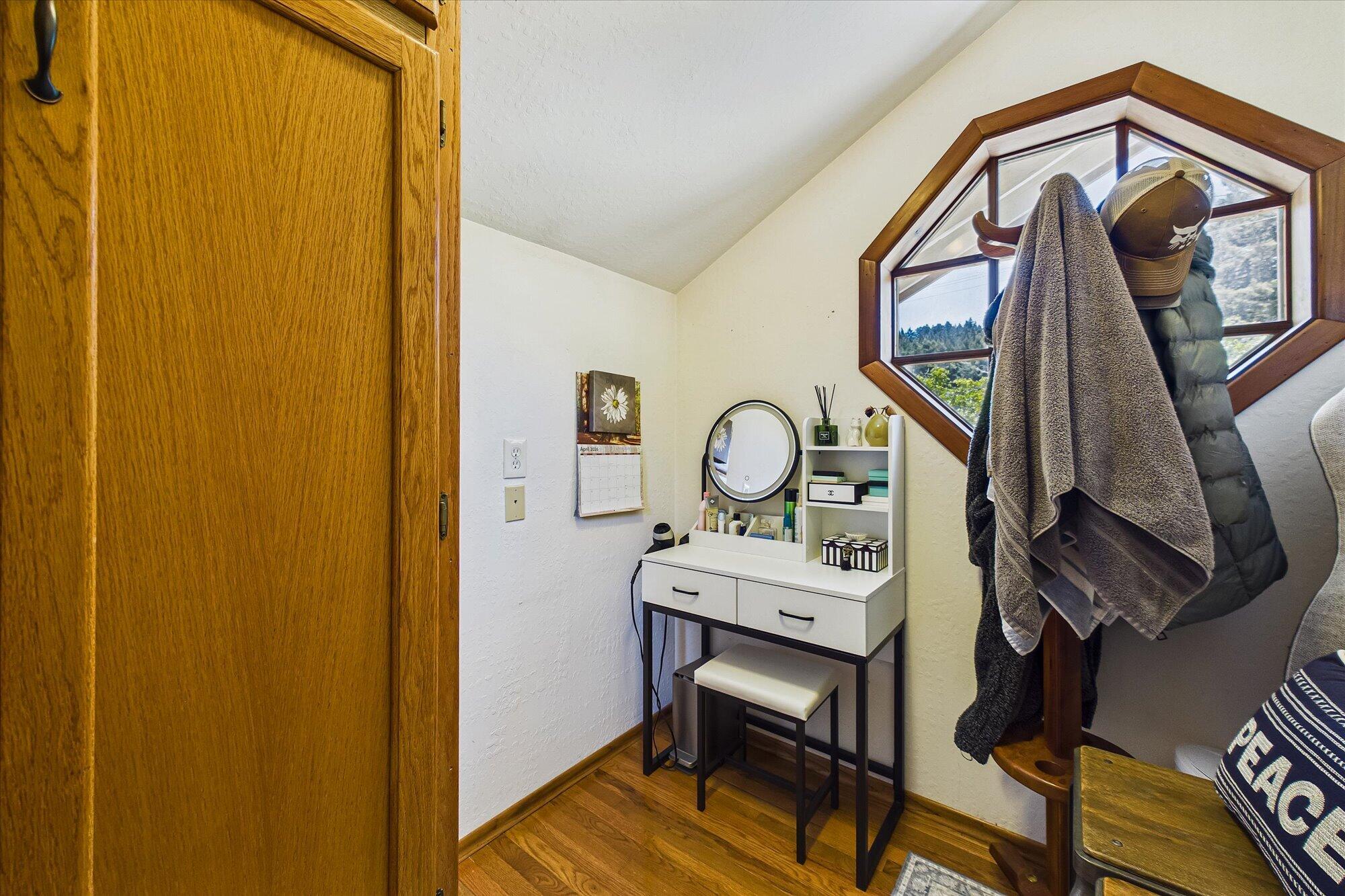 373 Holmes Flat Road