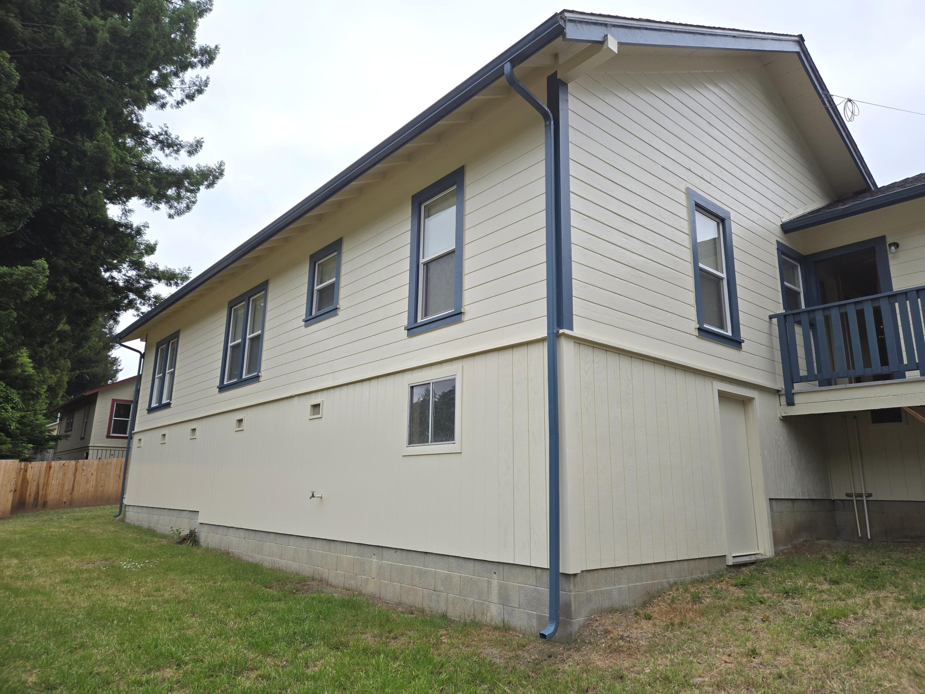 827 8th Street