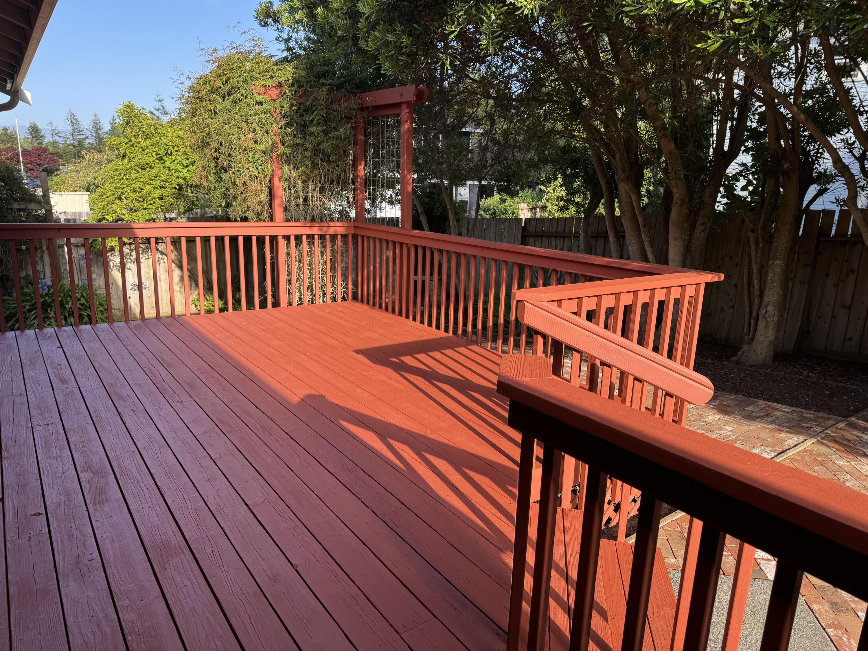 2554 Manzanita Avenue
