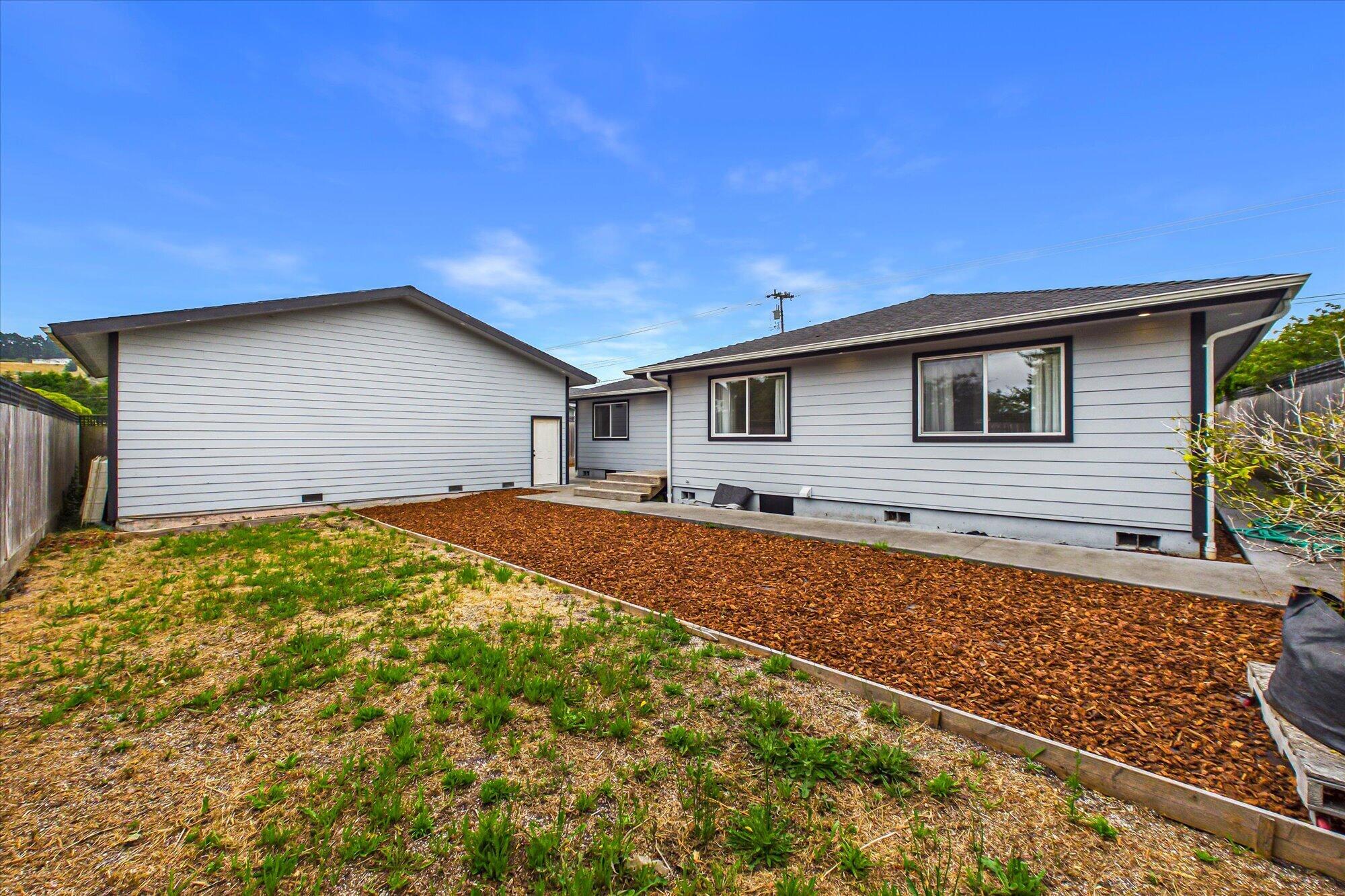3261 Drake Hill Road