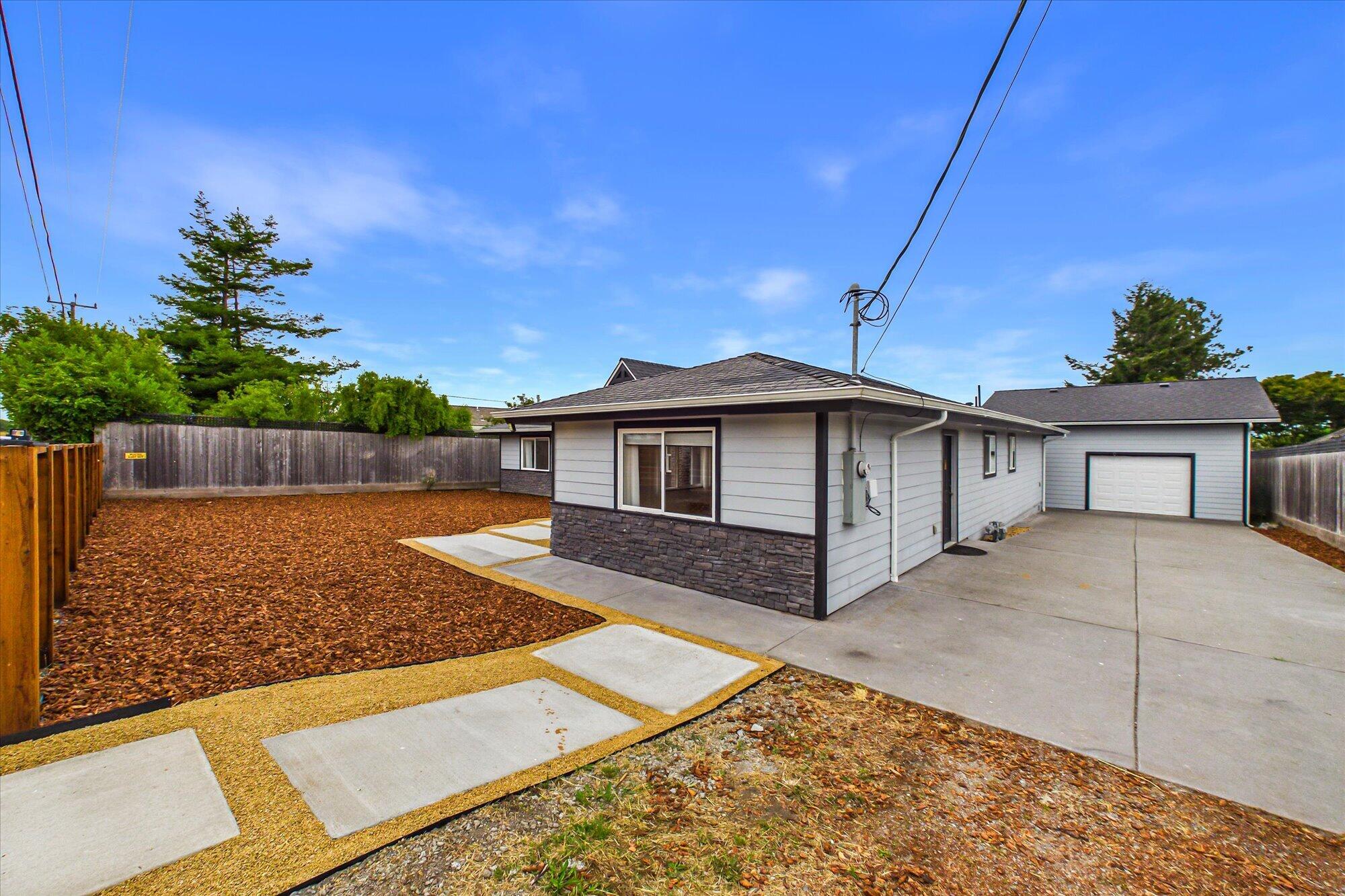 3261 Drake Hill Road
