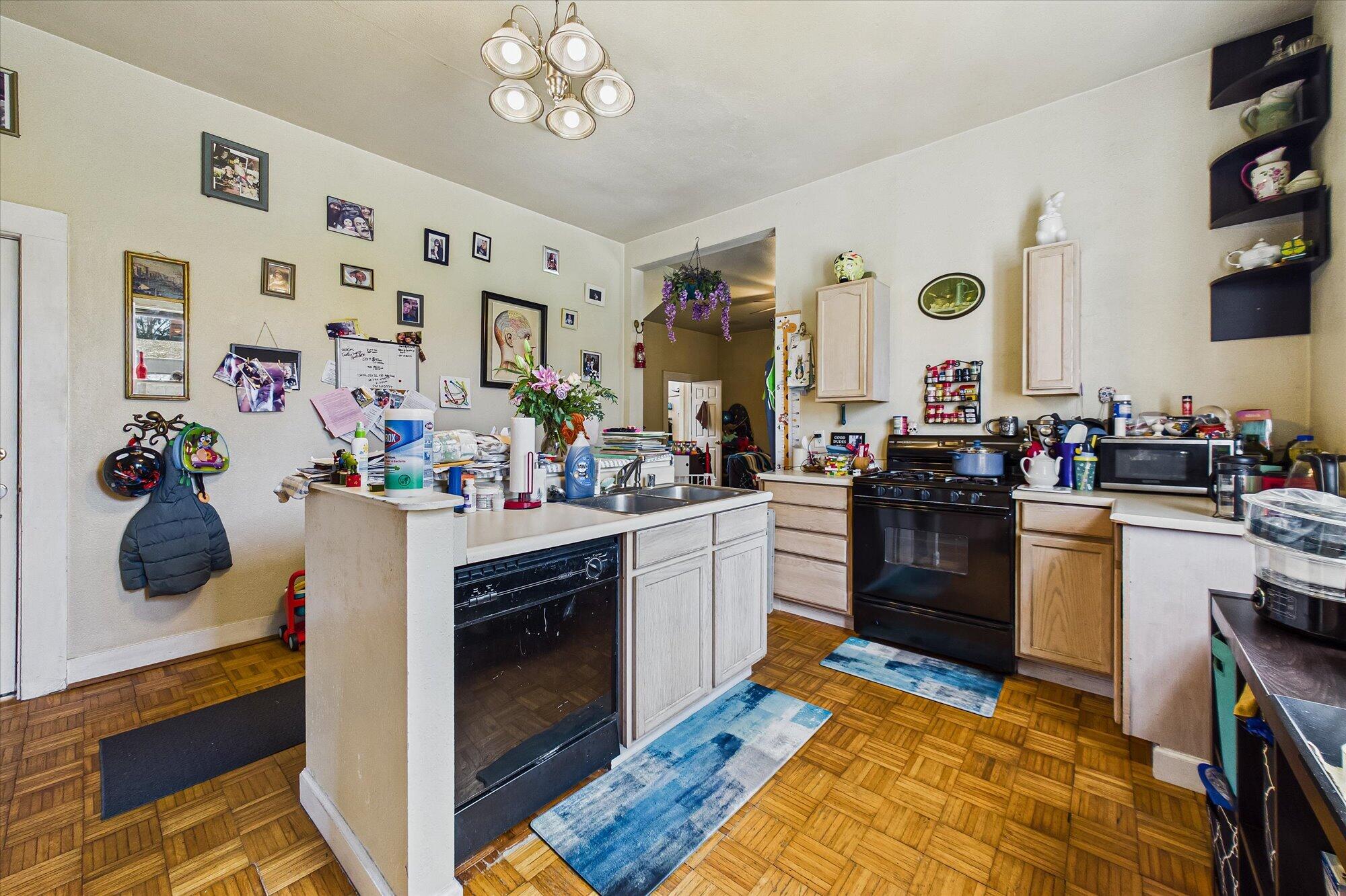 3005 Albee Street