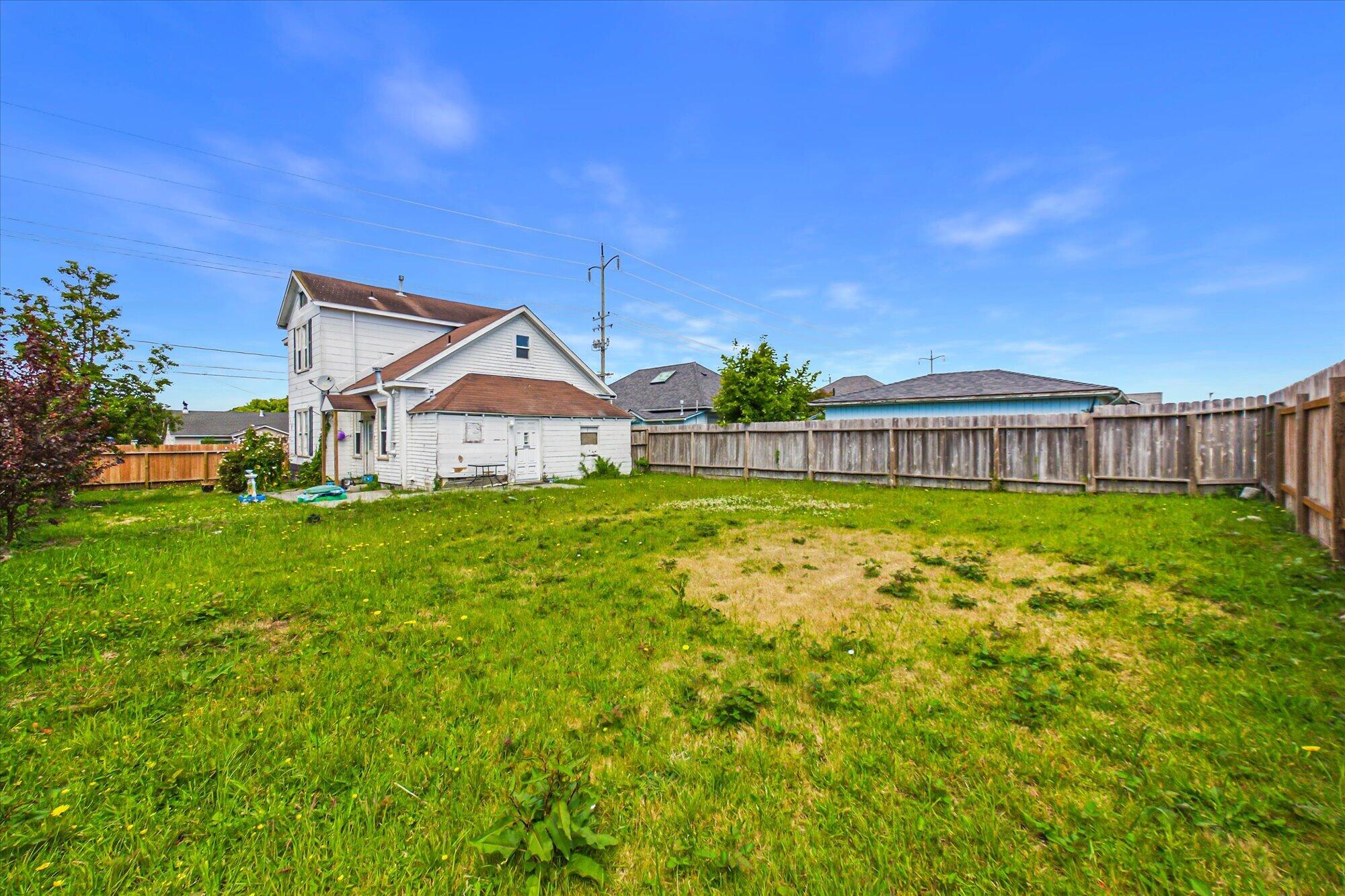 3005 Albee Street