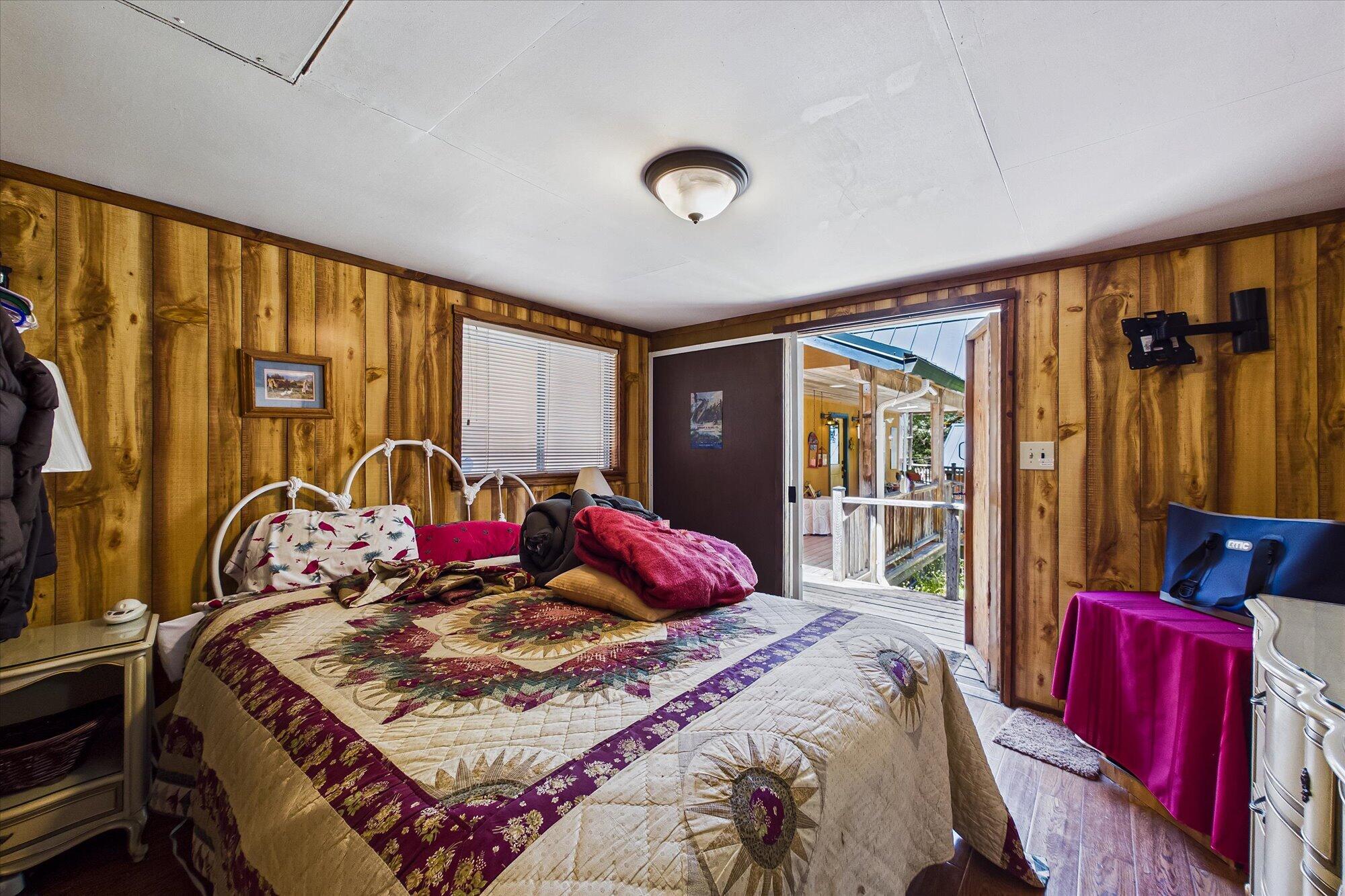 571 Sunrise Boulevard