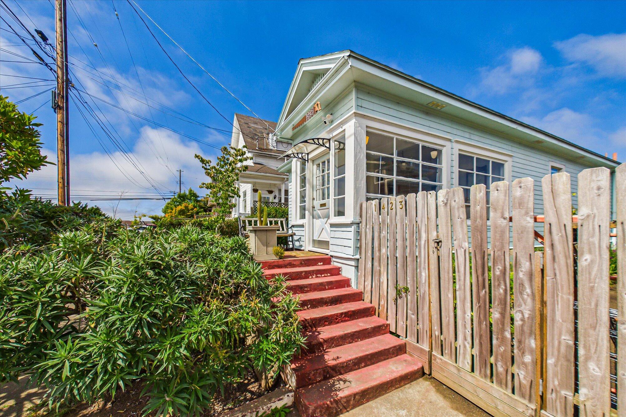 1423 L Street