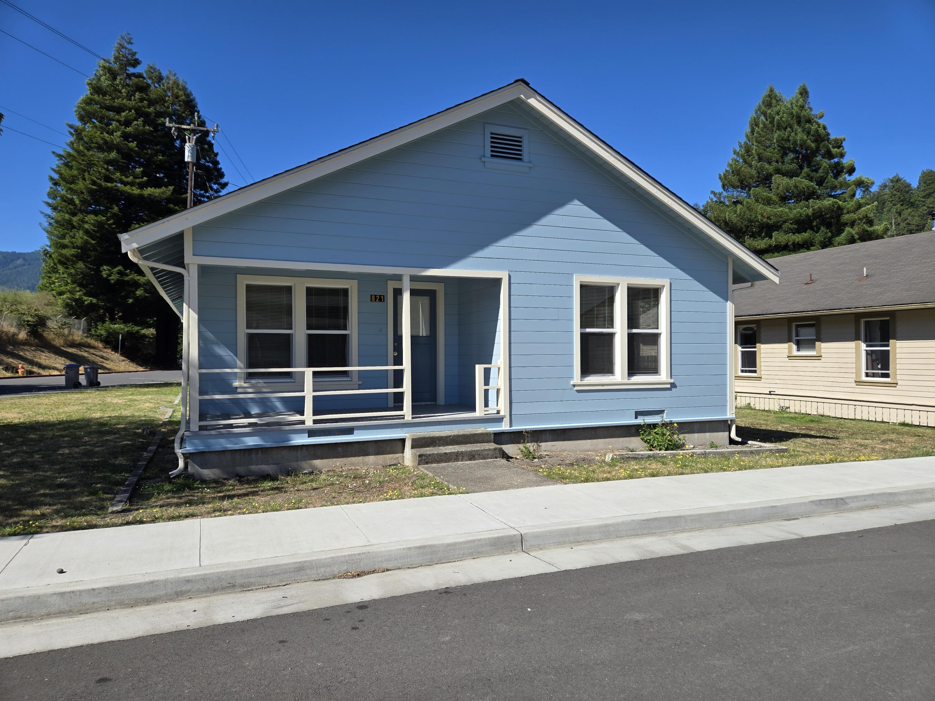 821 8th Street