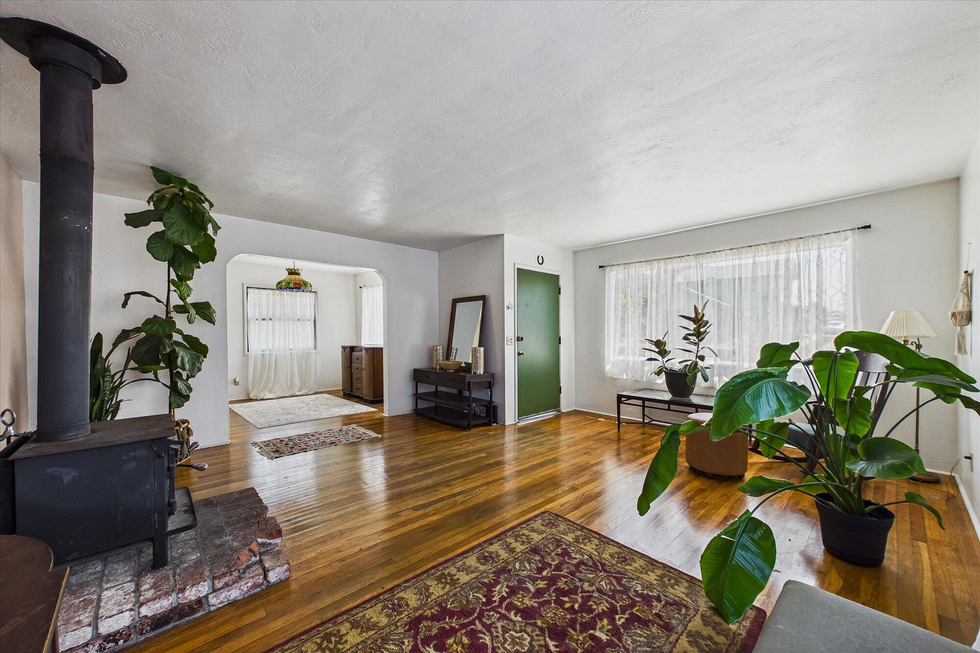 2423 18th Street