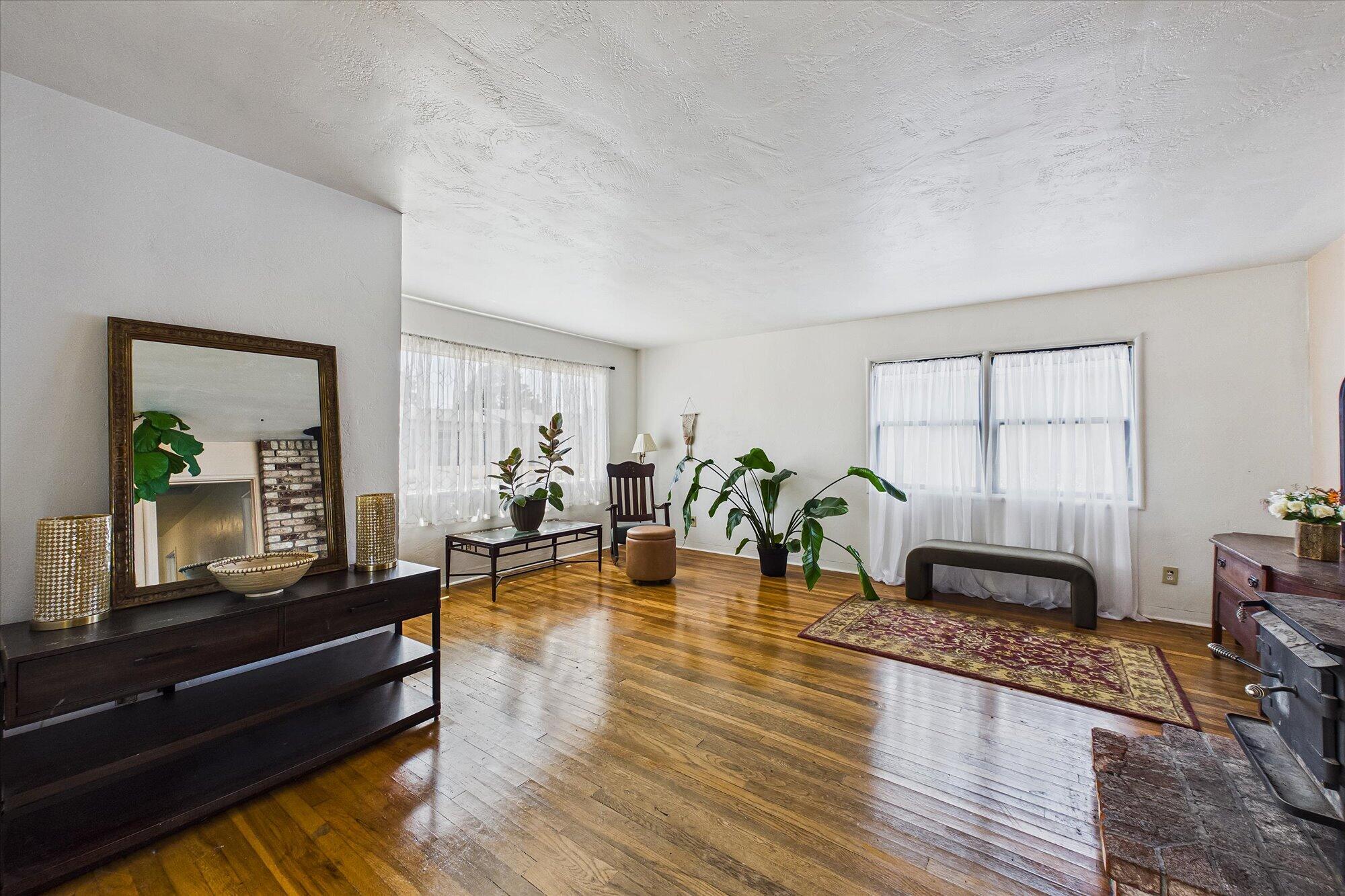 2423 18th Street