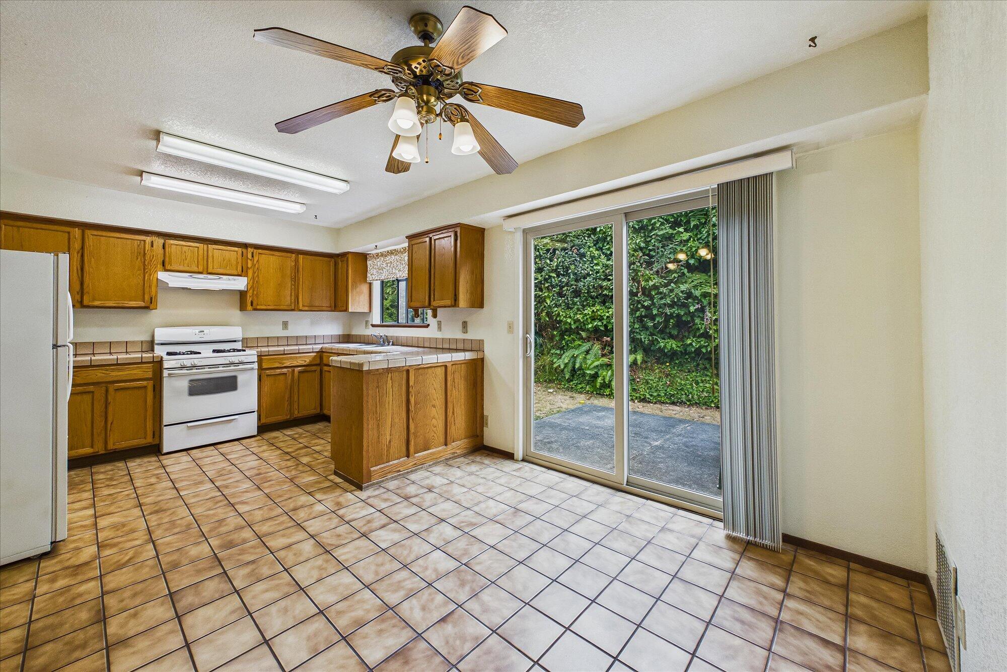 1449 Myrtle #2 Avenue
