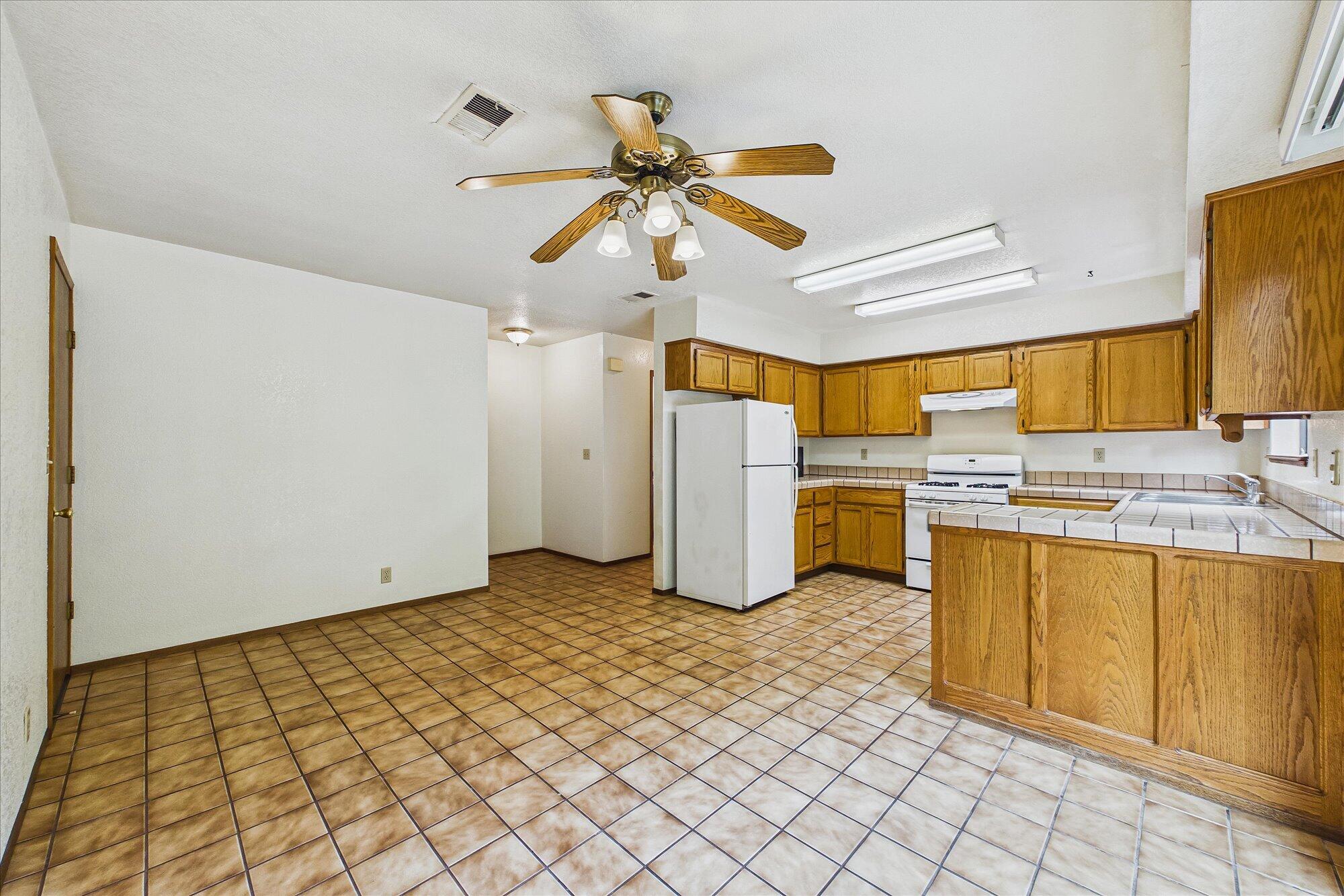 1449 Myrtle #2 Avenue