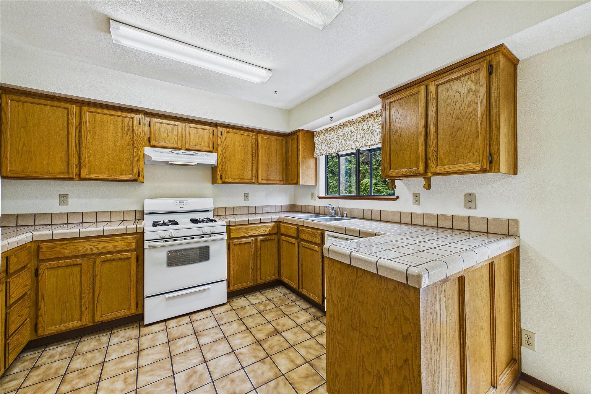1449 Myrtle #2 Avenue