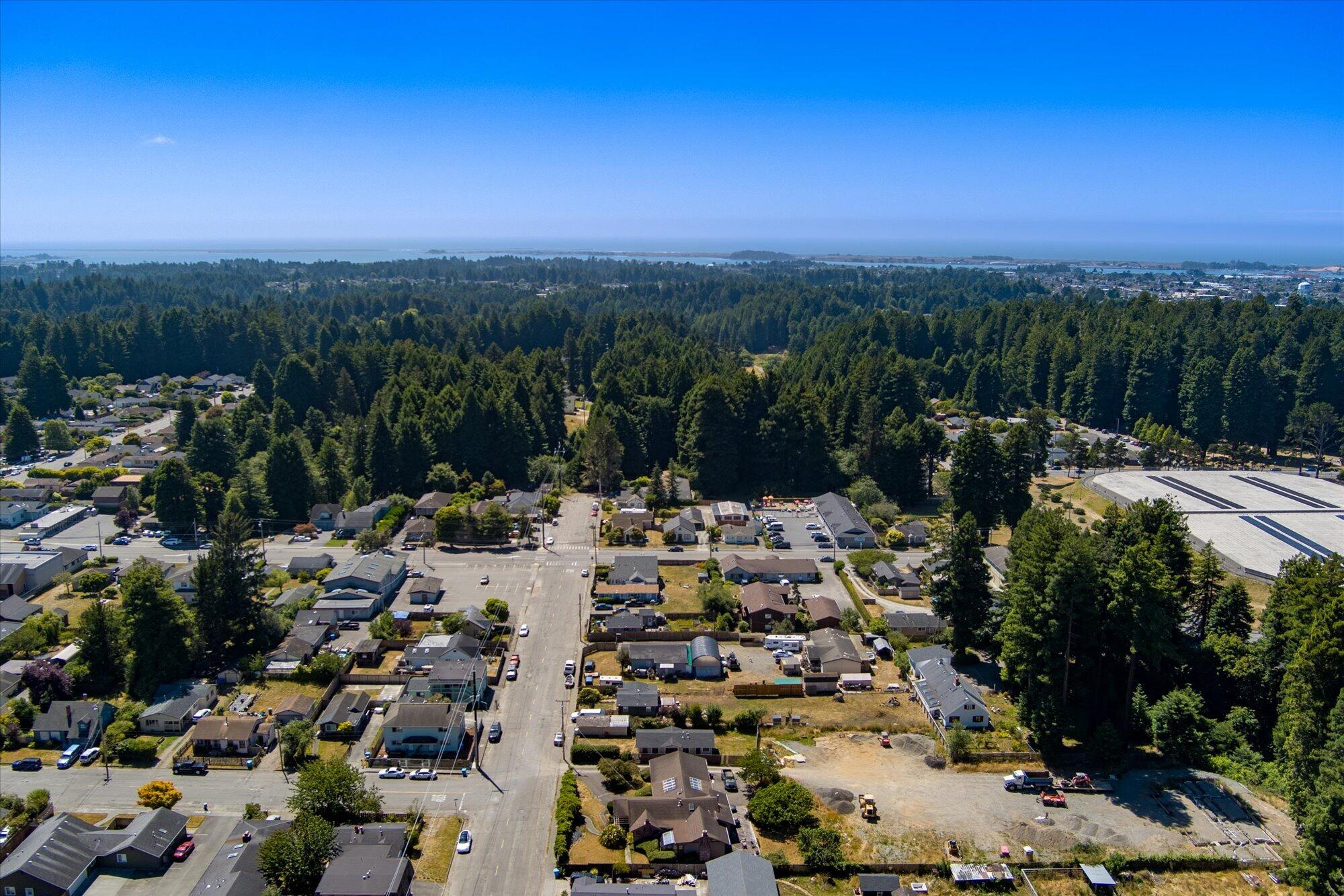 2409 Redwood Street