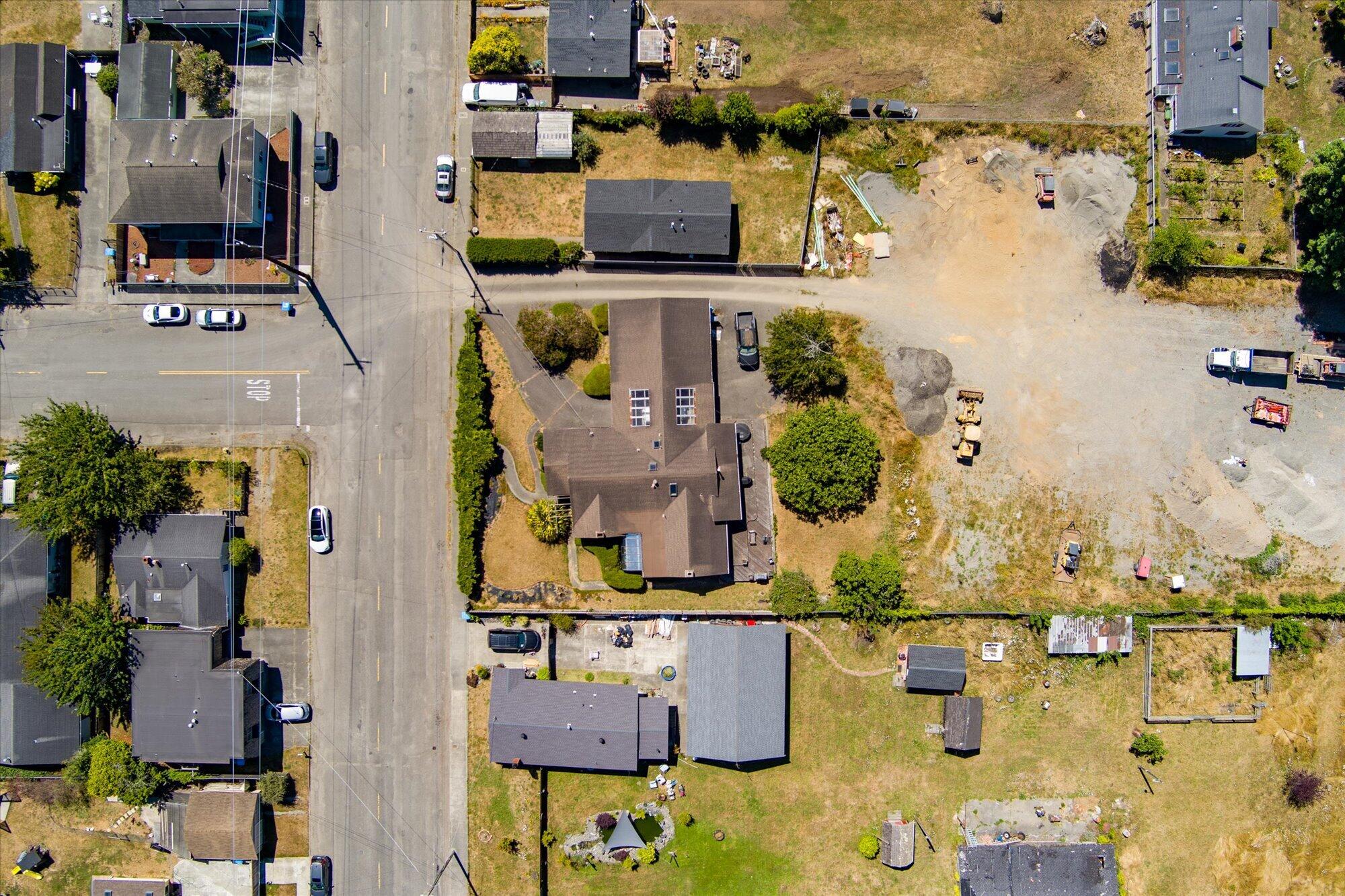 2409 Redwood Street