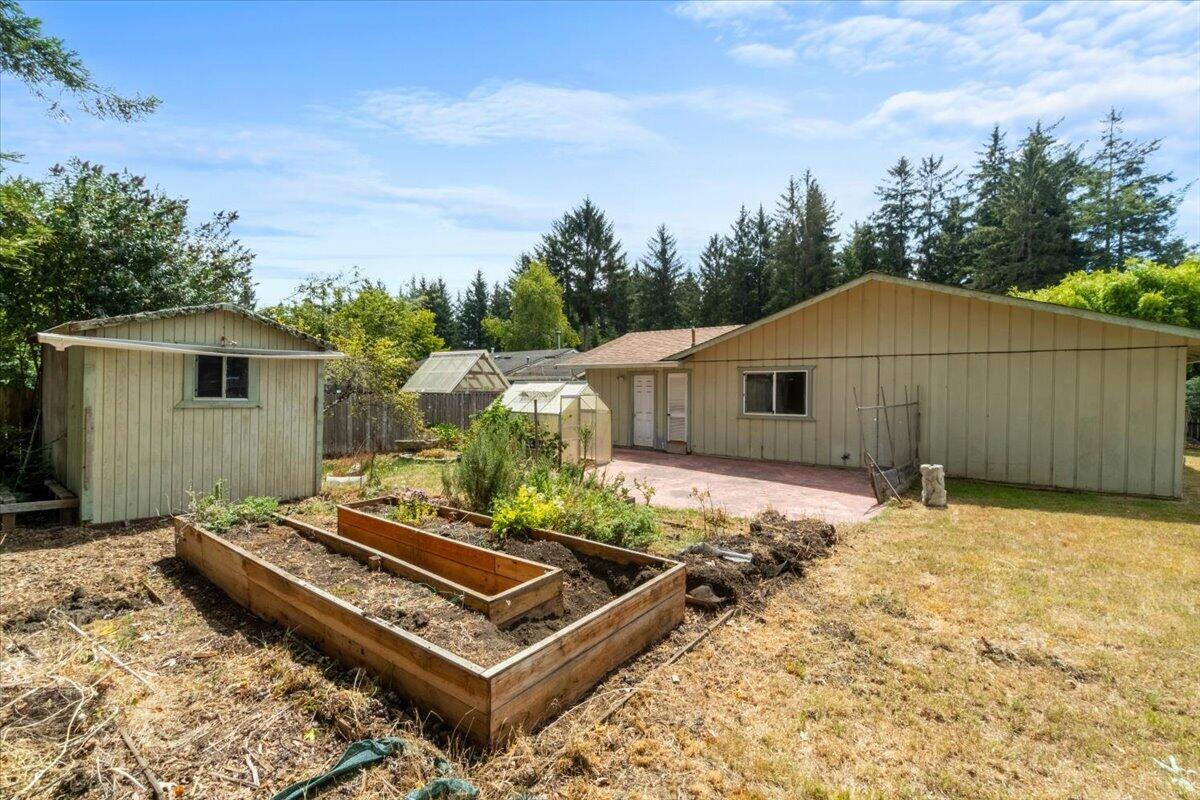2405 Trina Court, McKinleyville