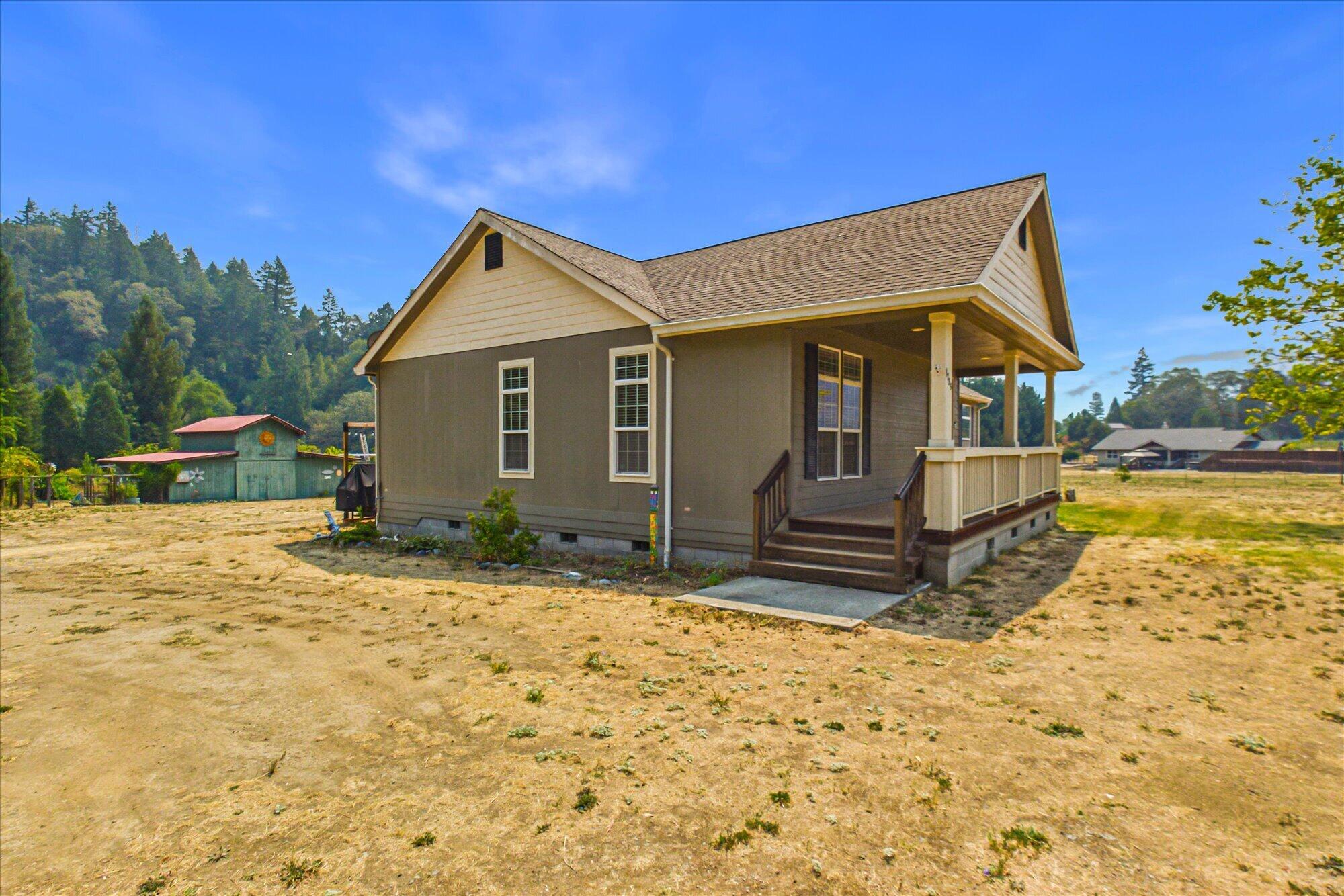 1735 Highway 96