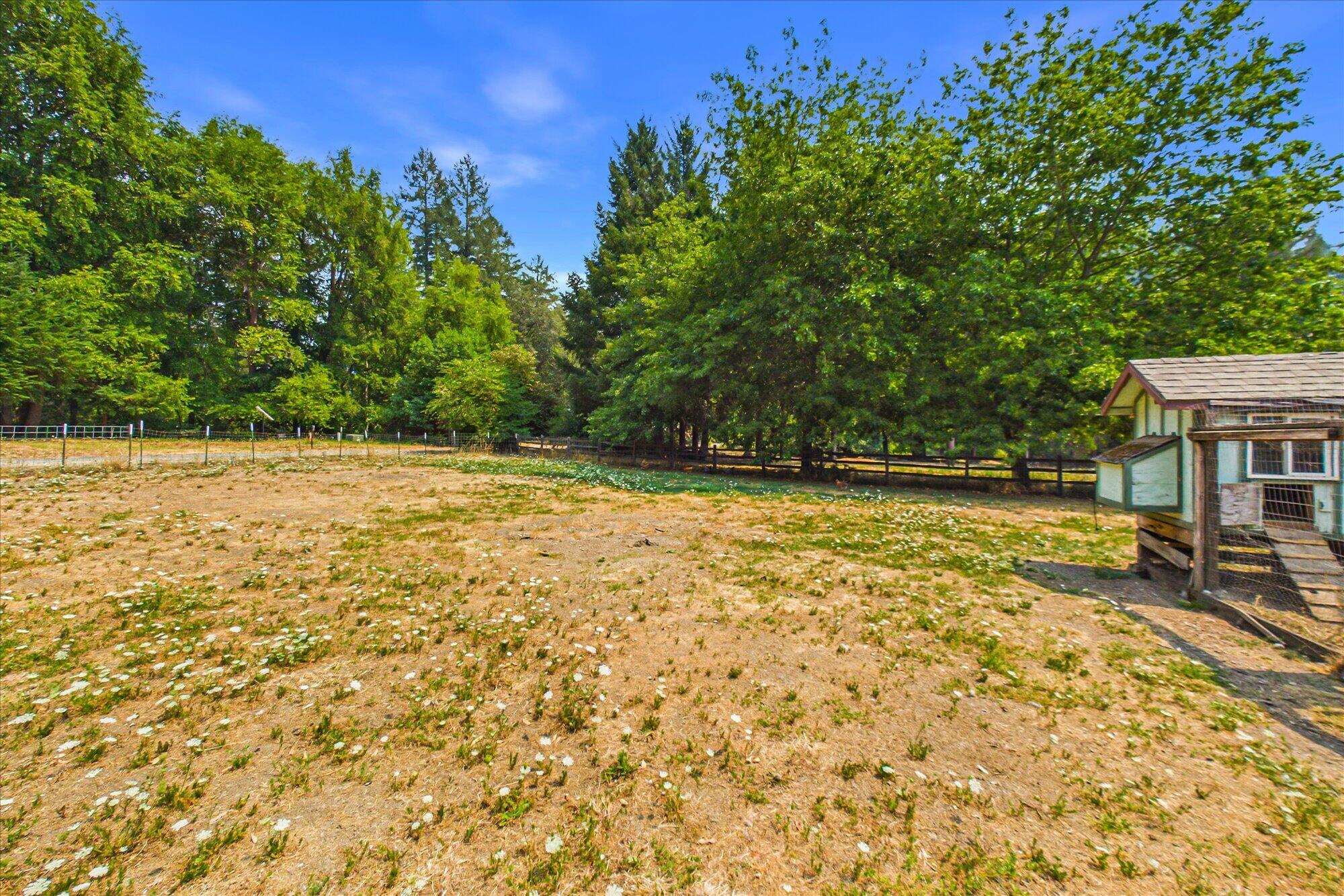 1735 Highway 96