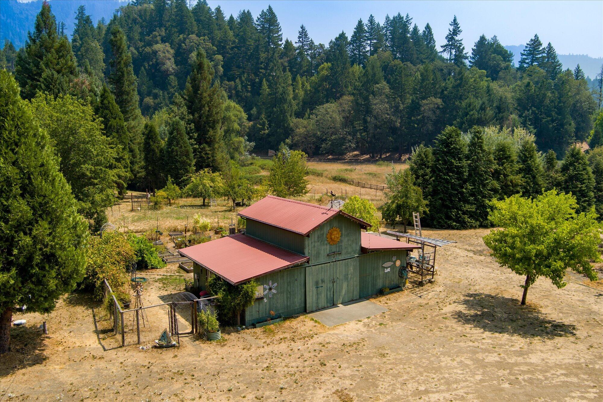 1735 Highway 96