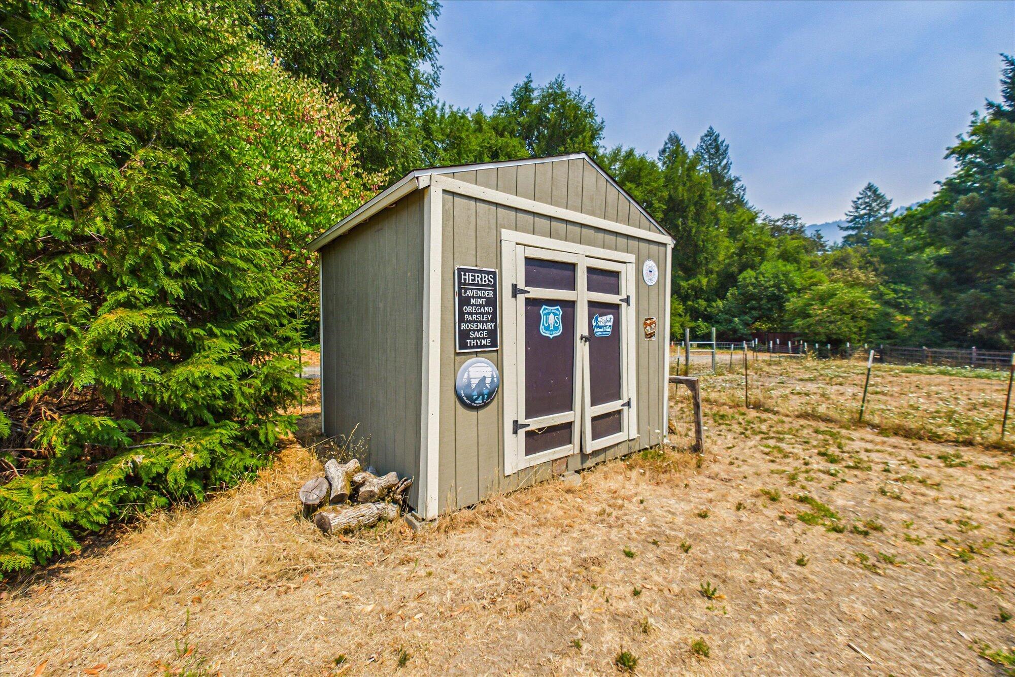 1735 Highway 96