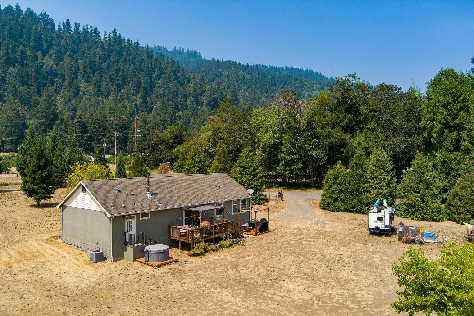 1735 Highway 96