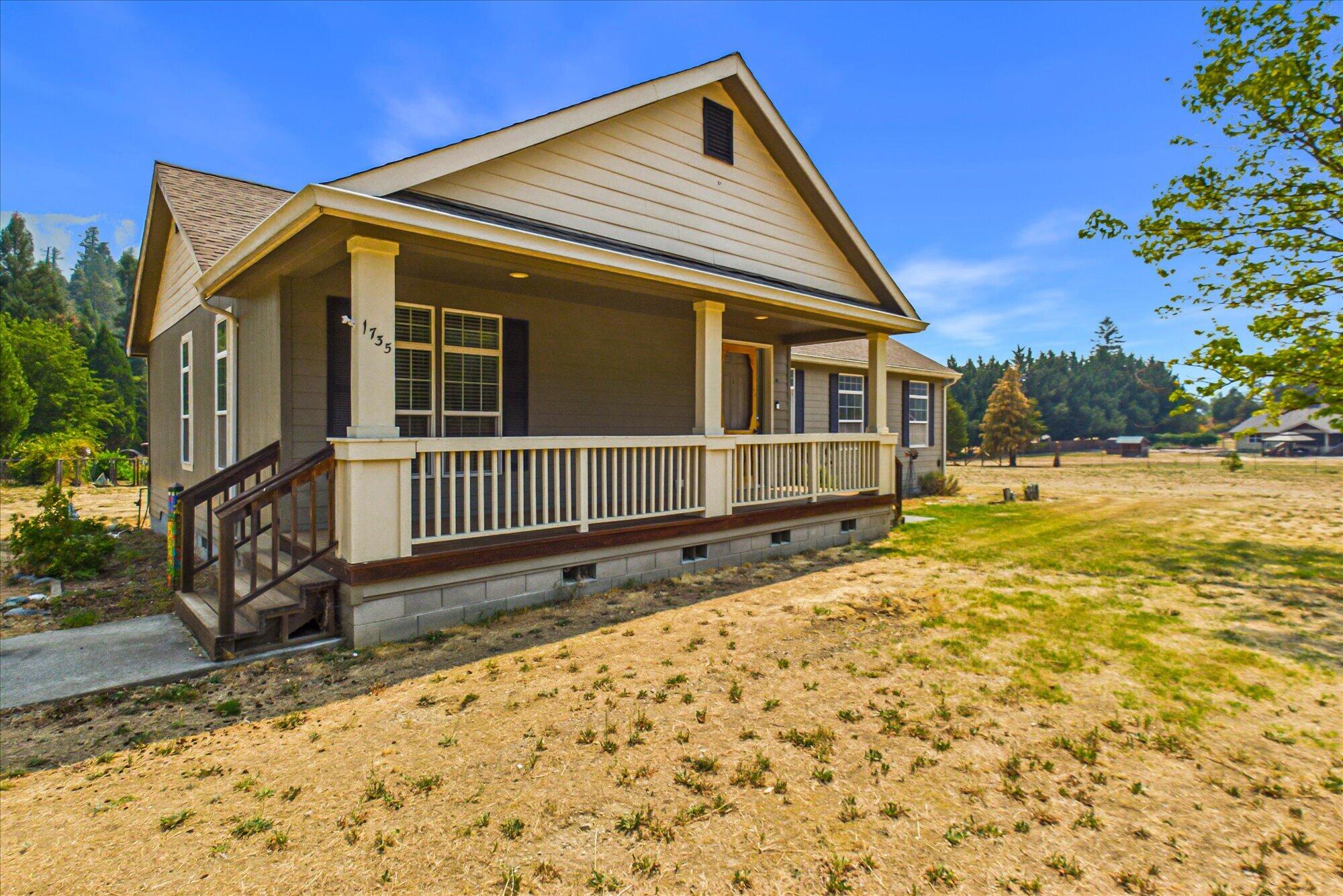 1735 Highway 96