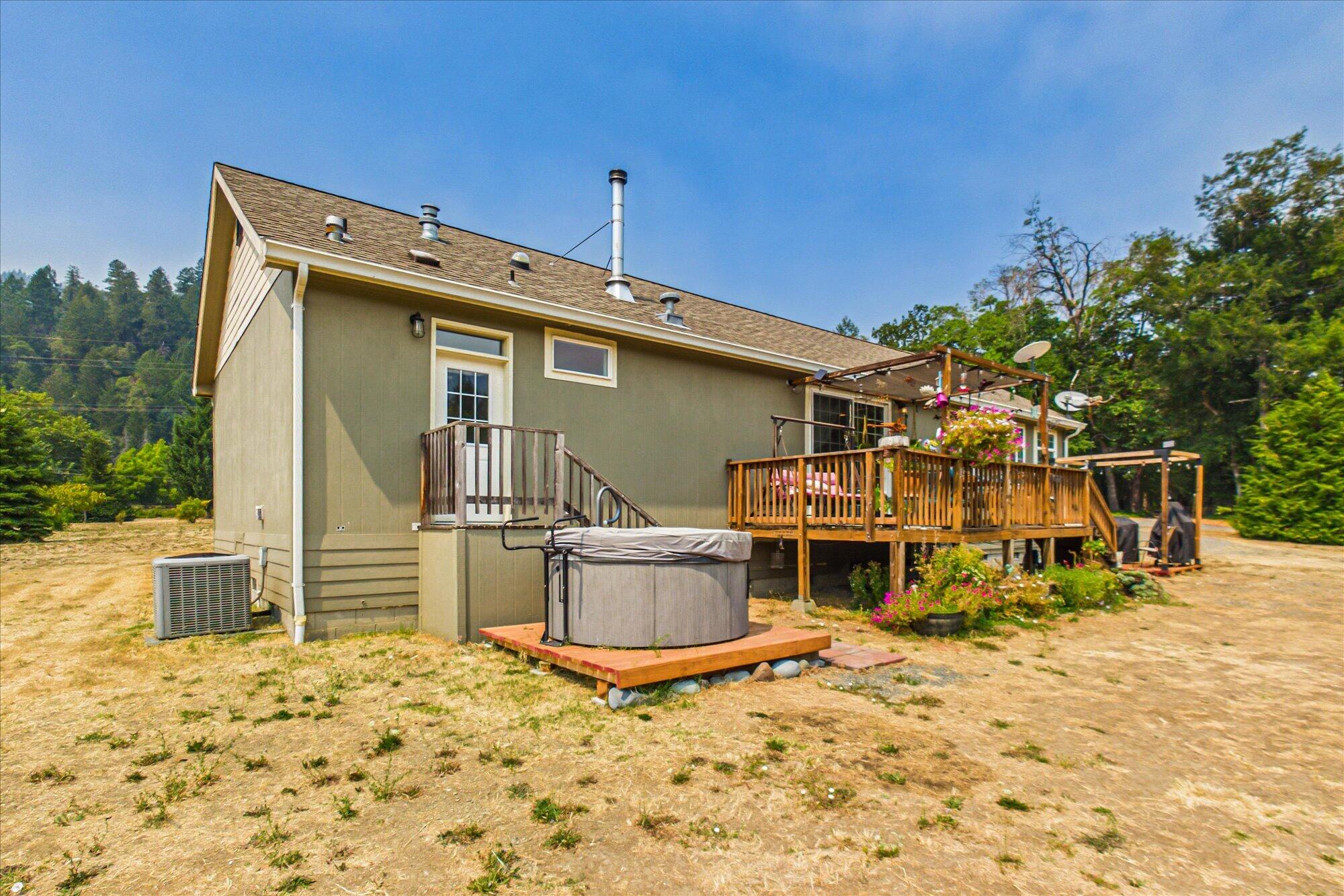 1735 Highway 96