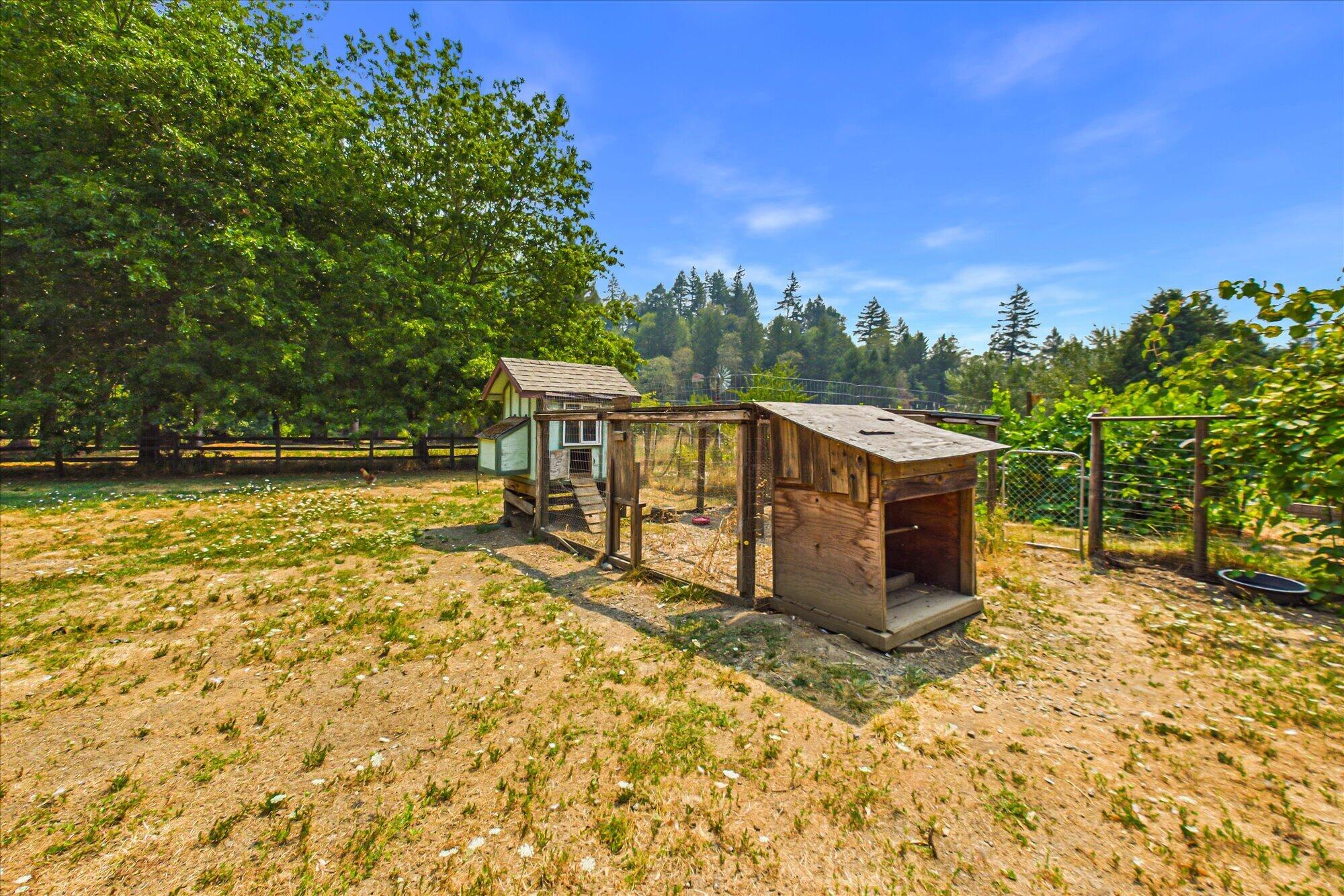 1735 Highway 96