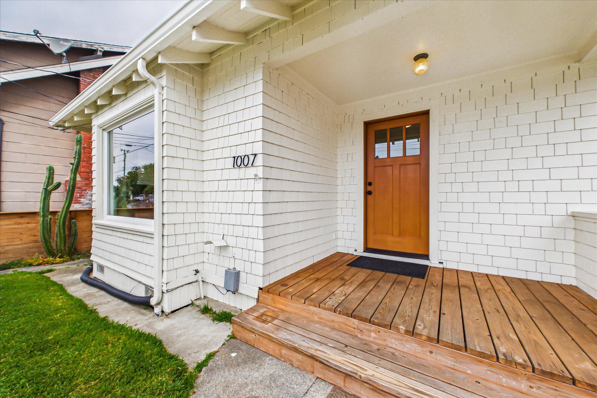 1007 17th Street