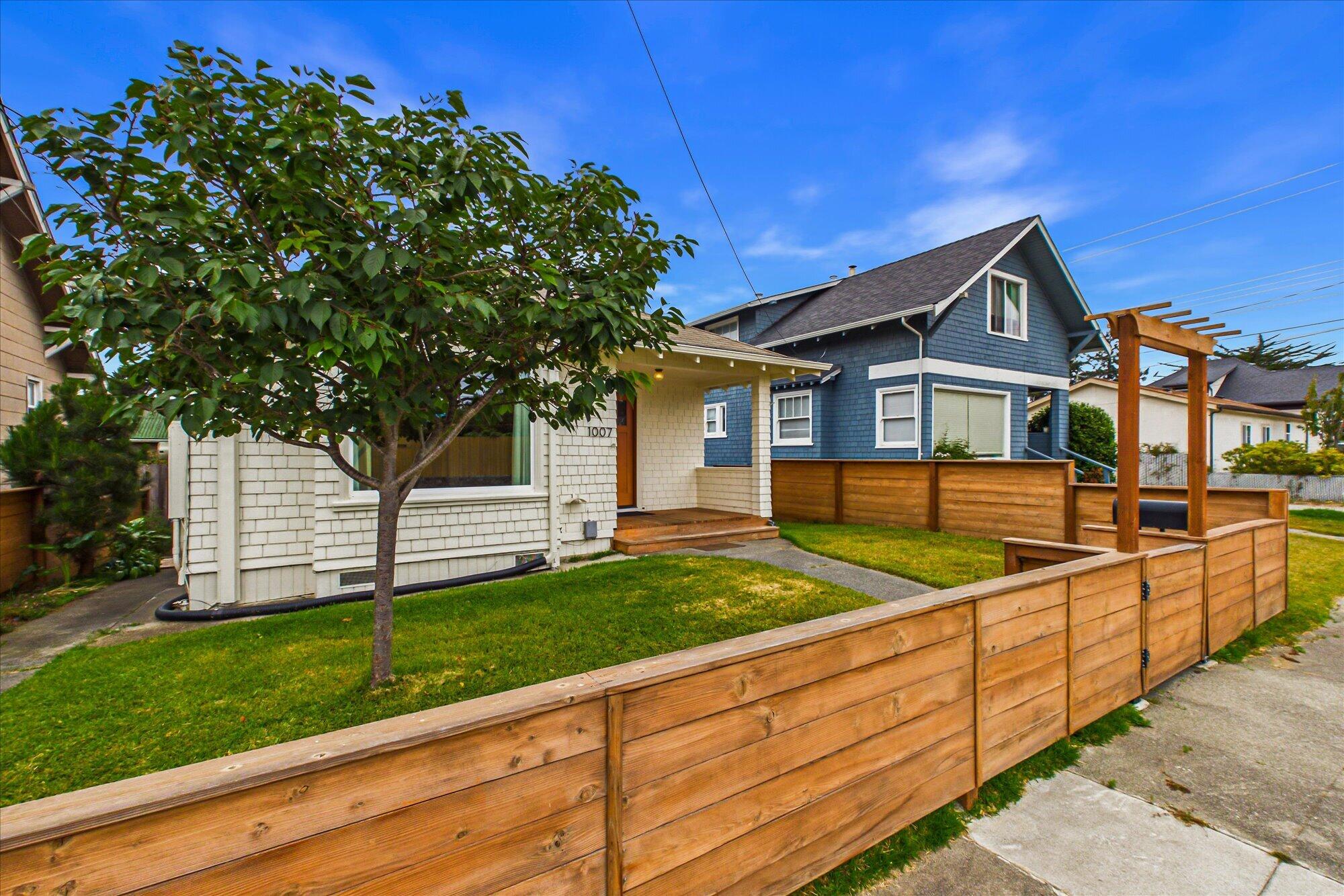1007 17th Street