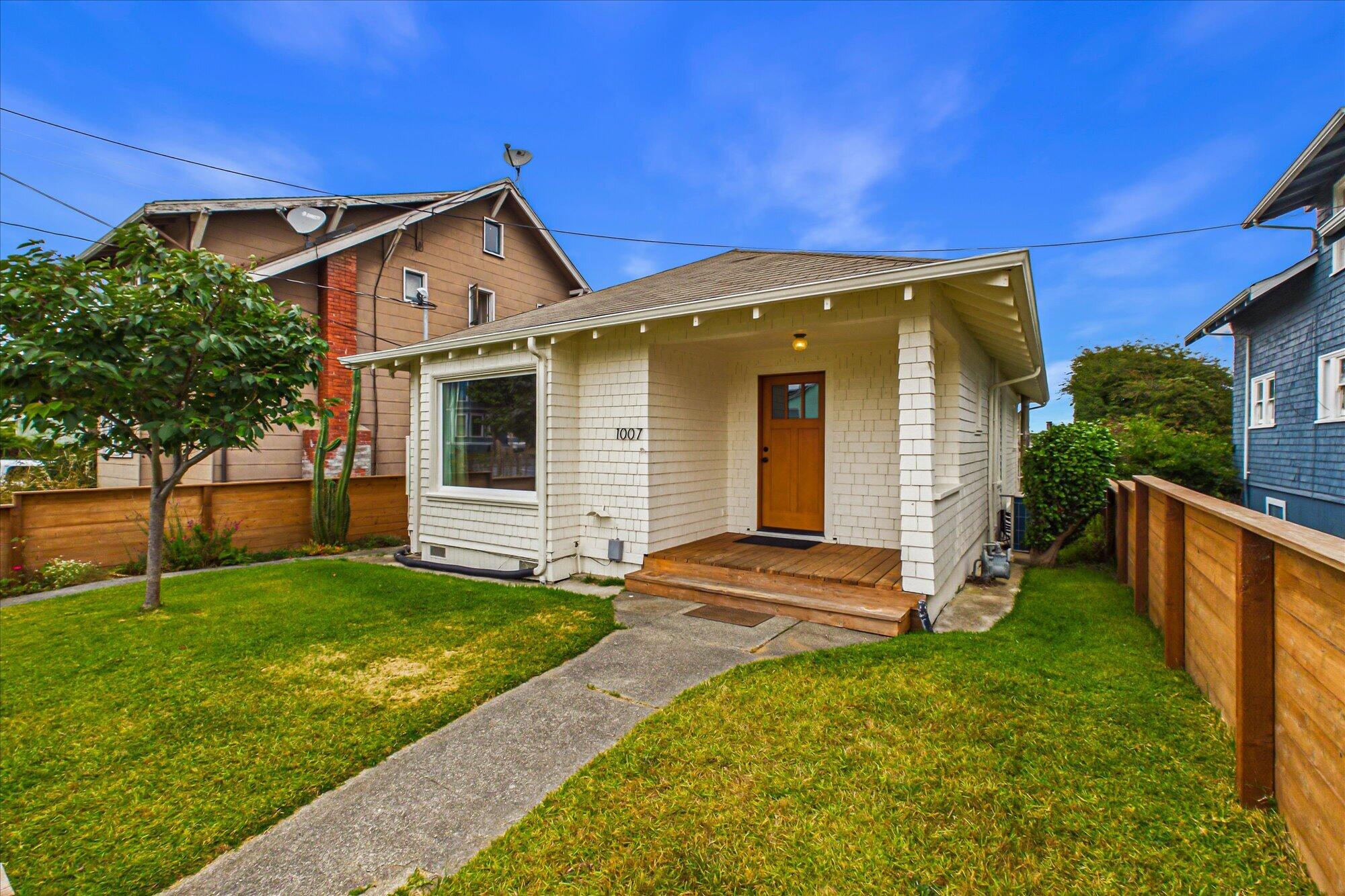 1007 17th Street