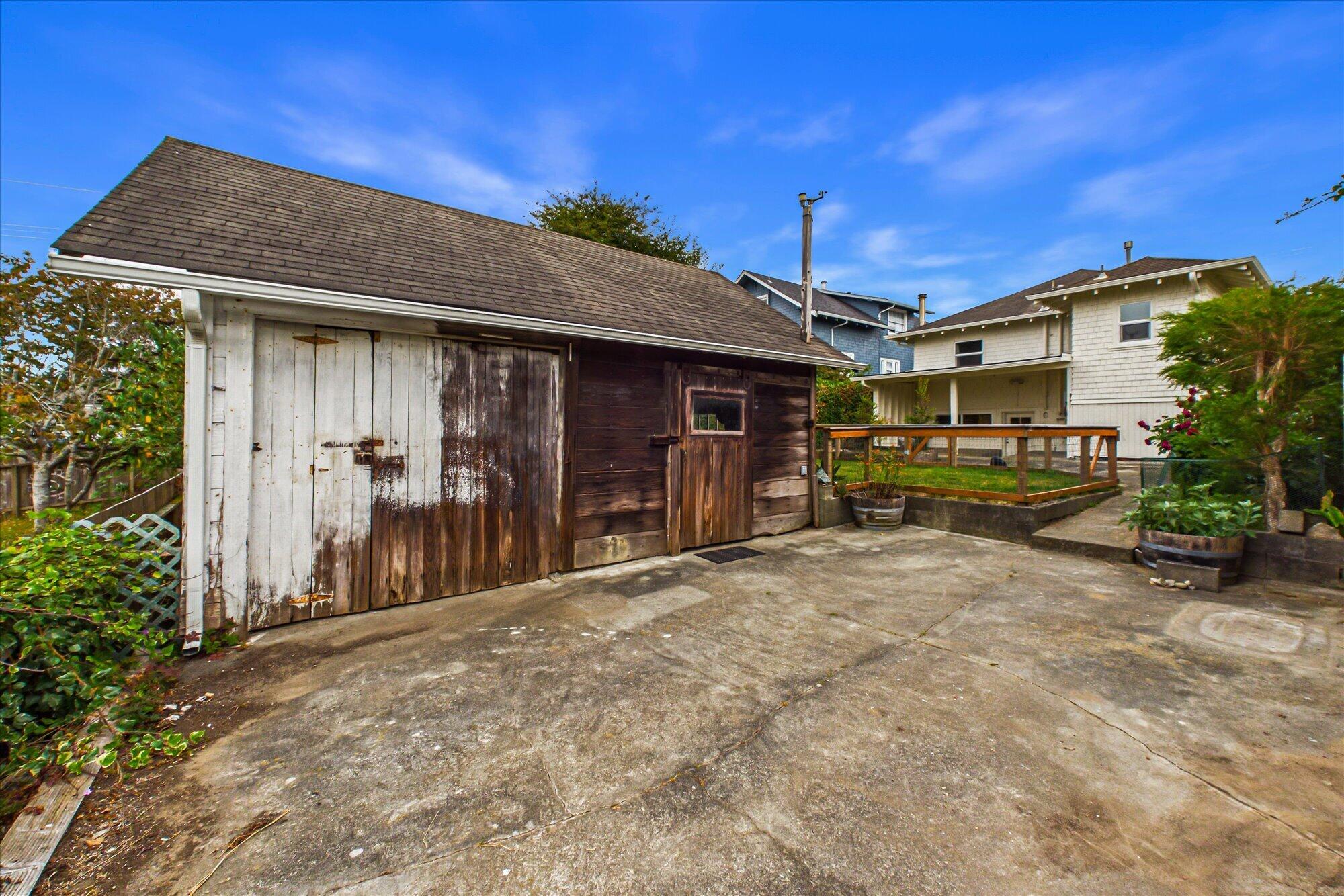 1007 17th Street