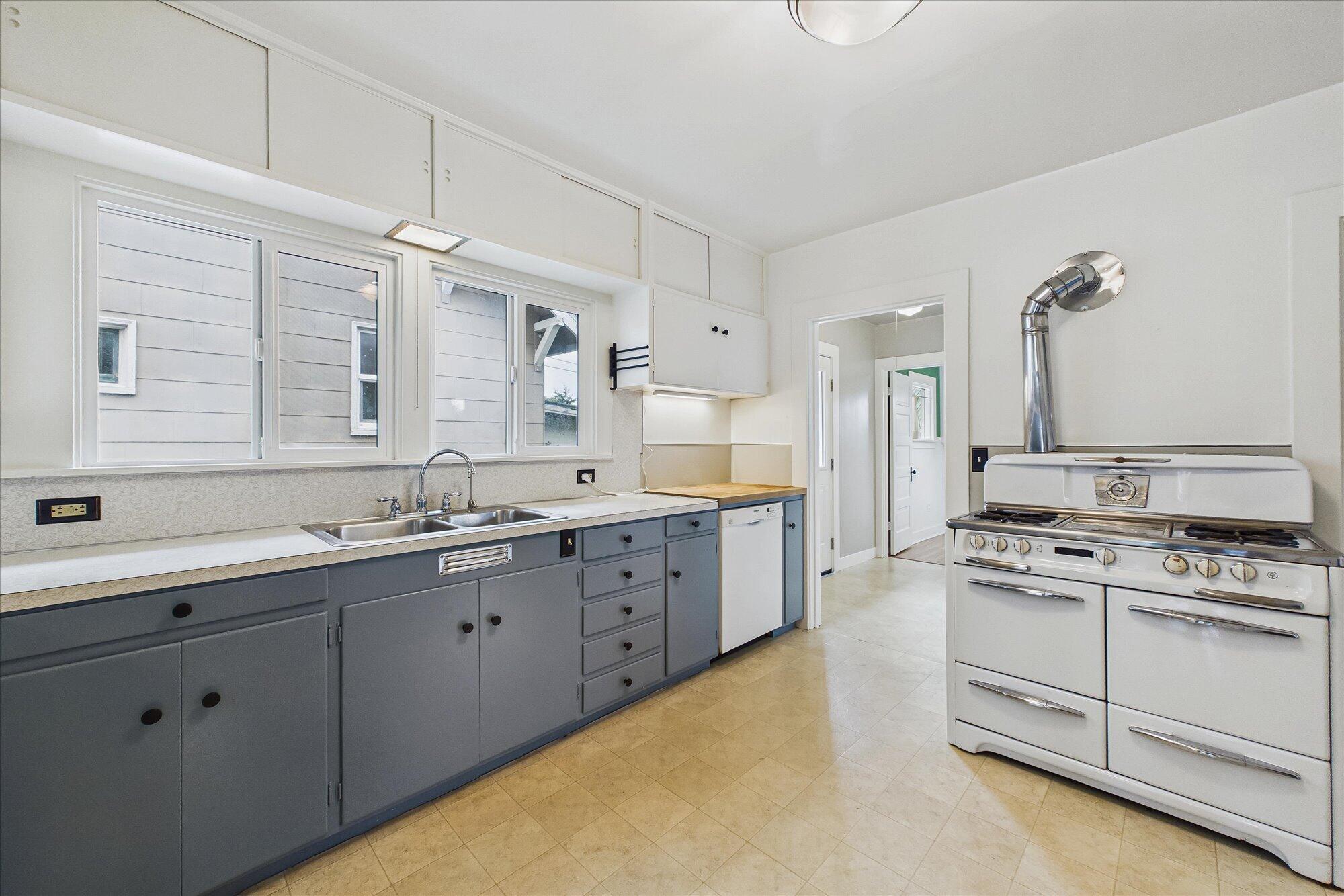 1007 17th Street
