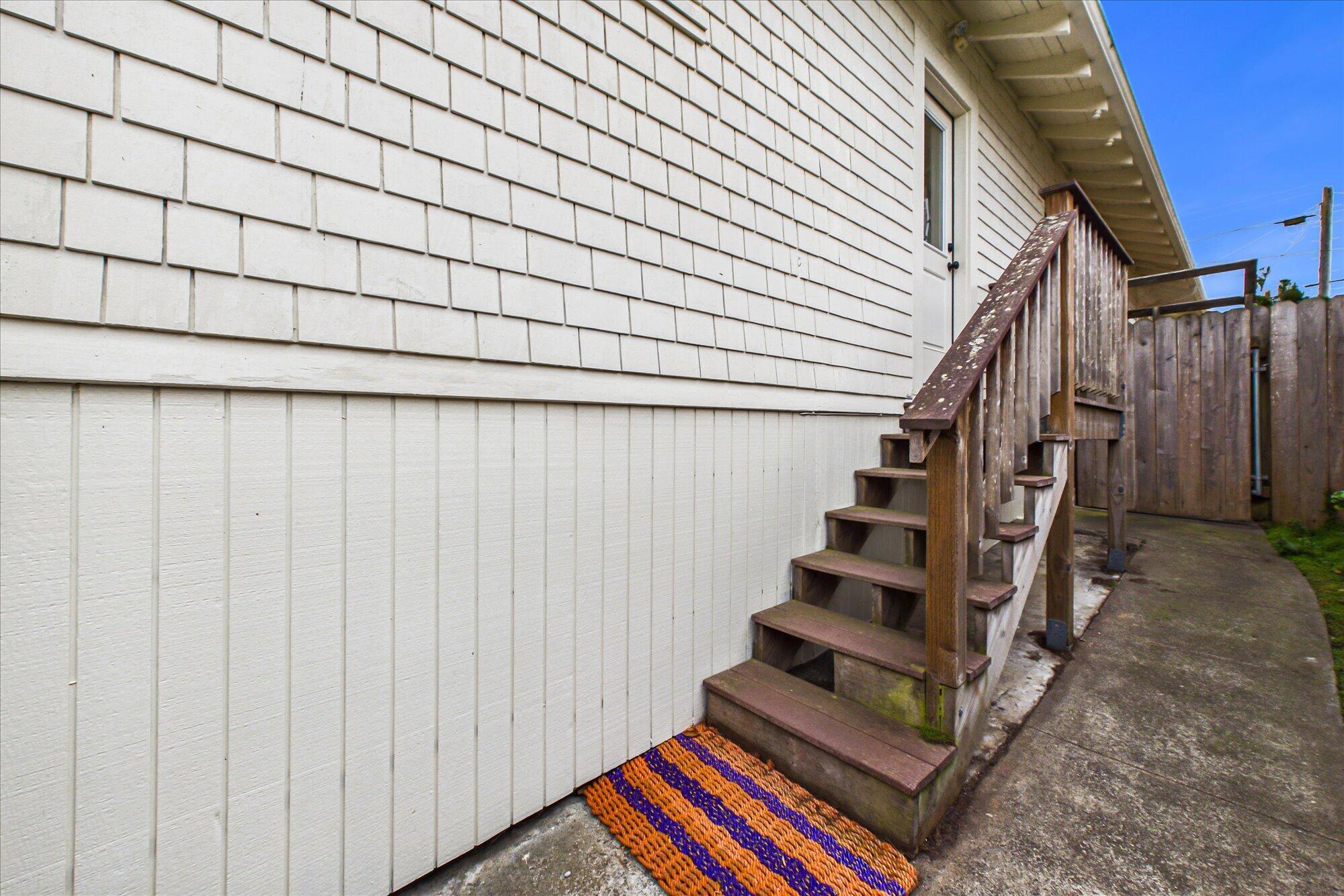 1007 17th Street