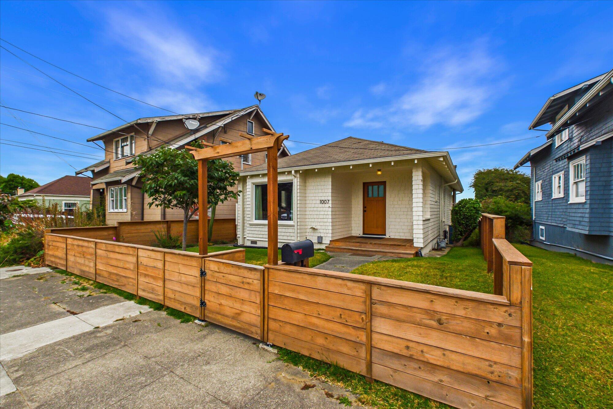 1007 17th Street