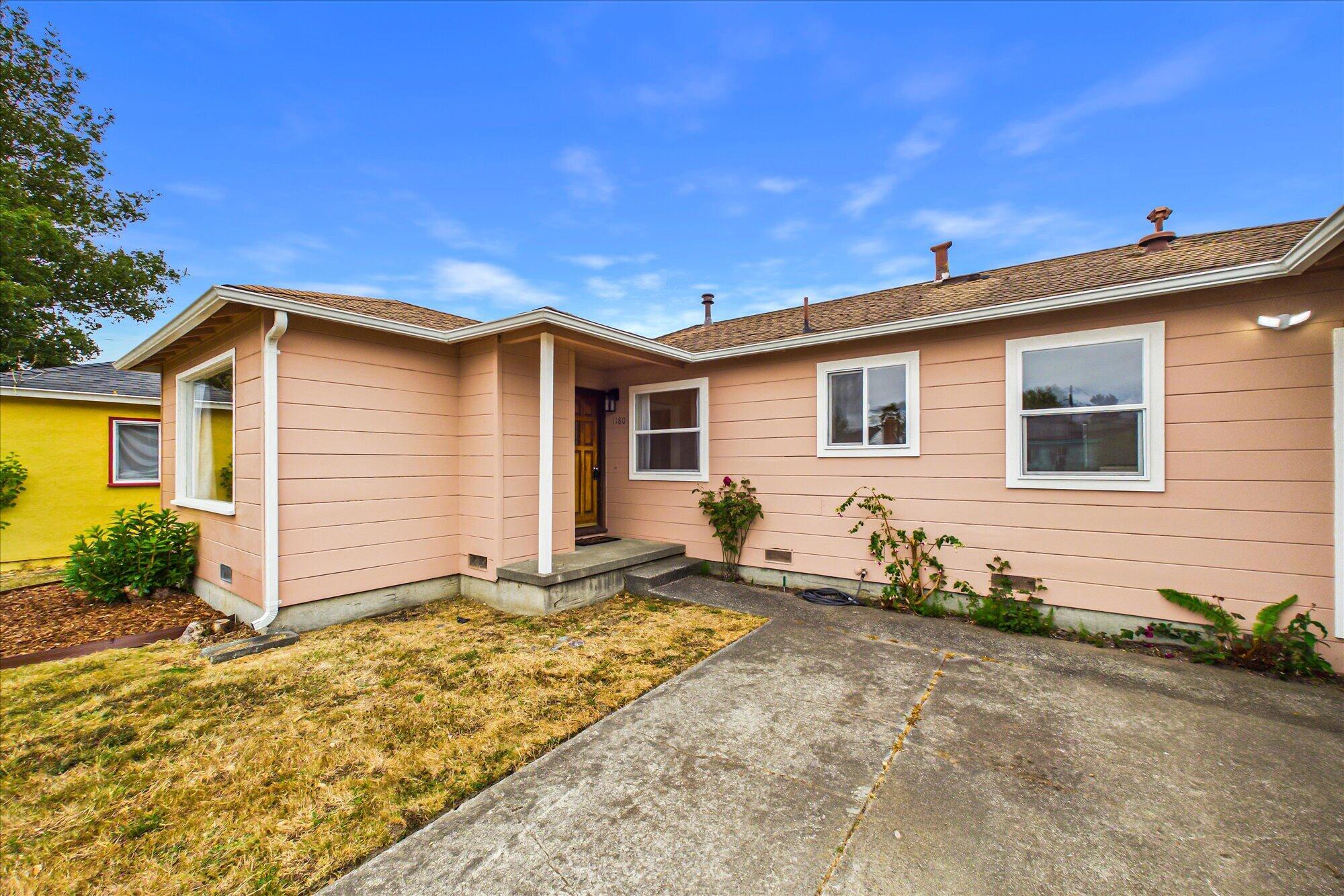 1180 Villa Way
