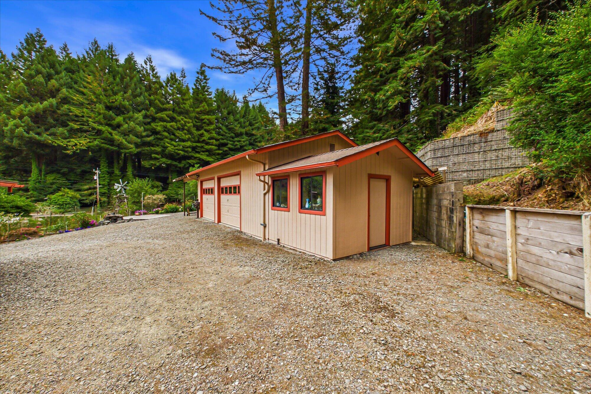 2838 Spears Road