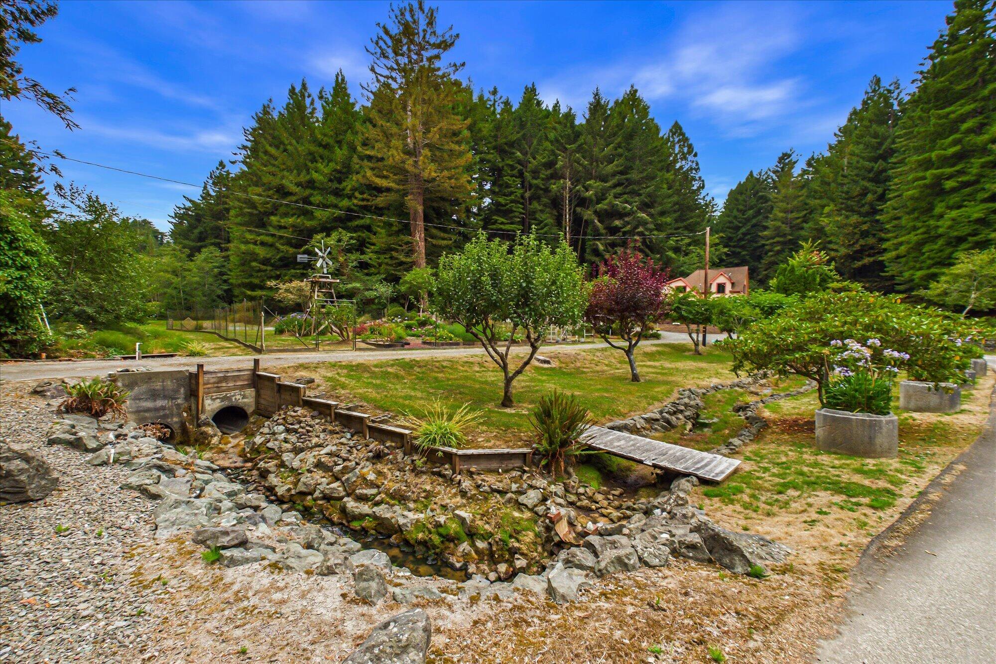 2838 Spears Road