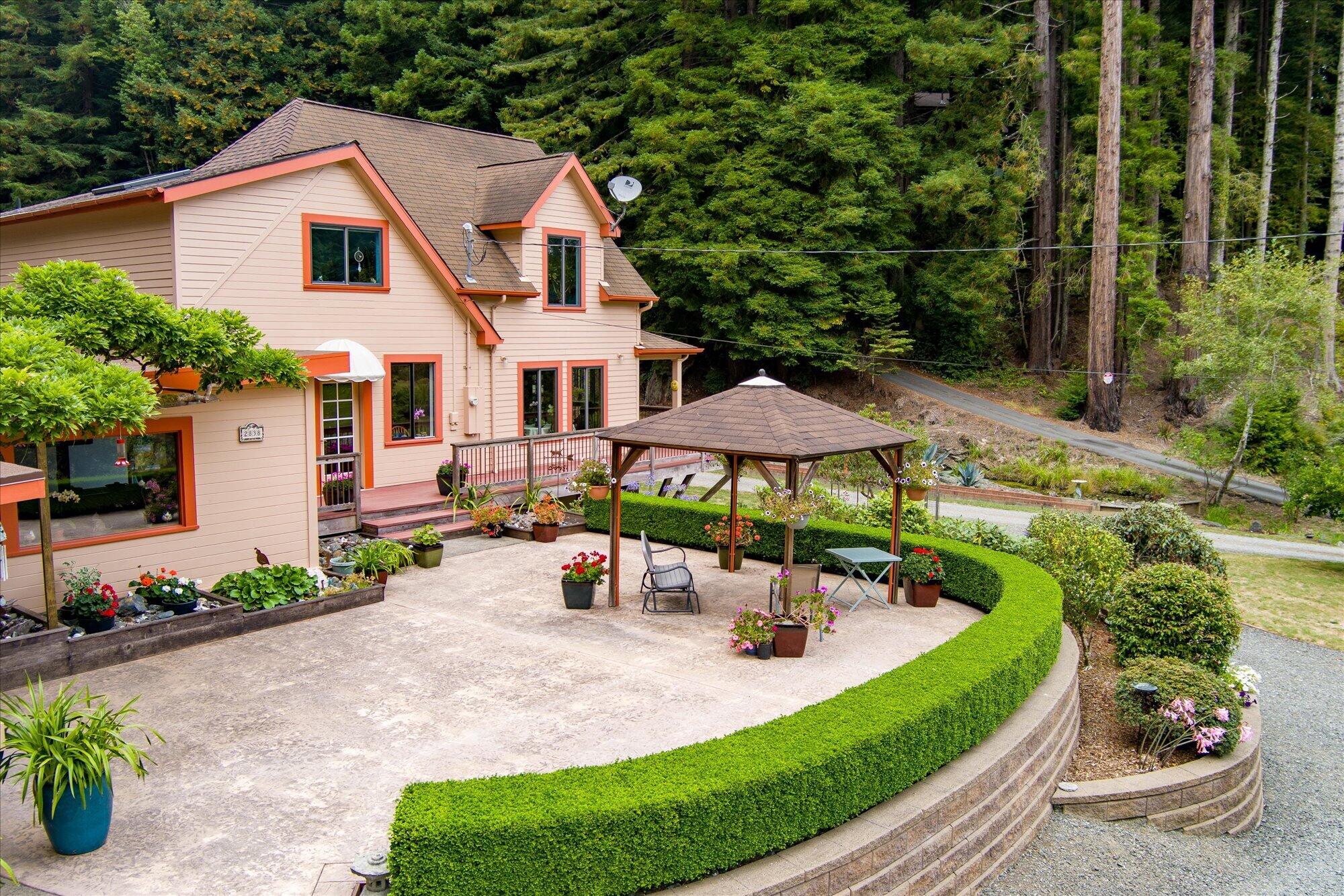 2838 Spears Road