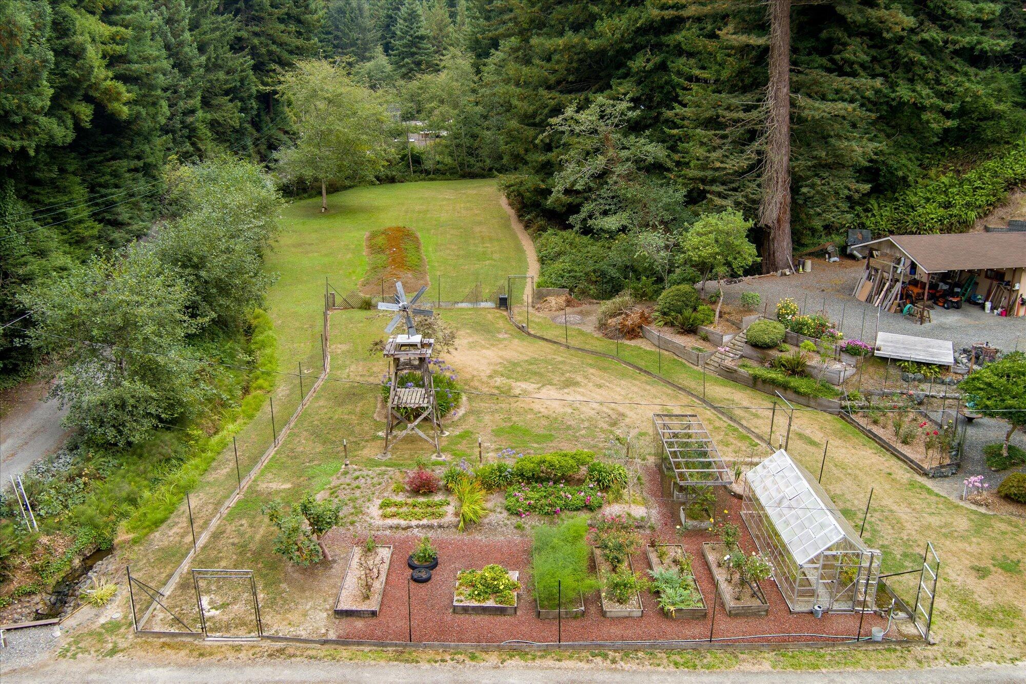 2838 Spears Road