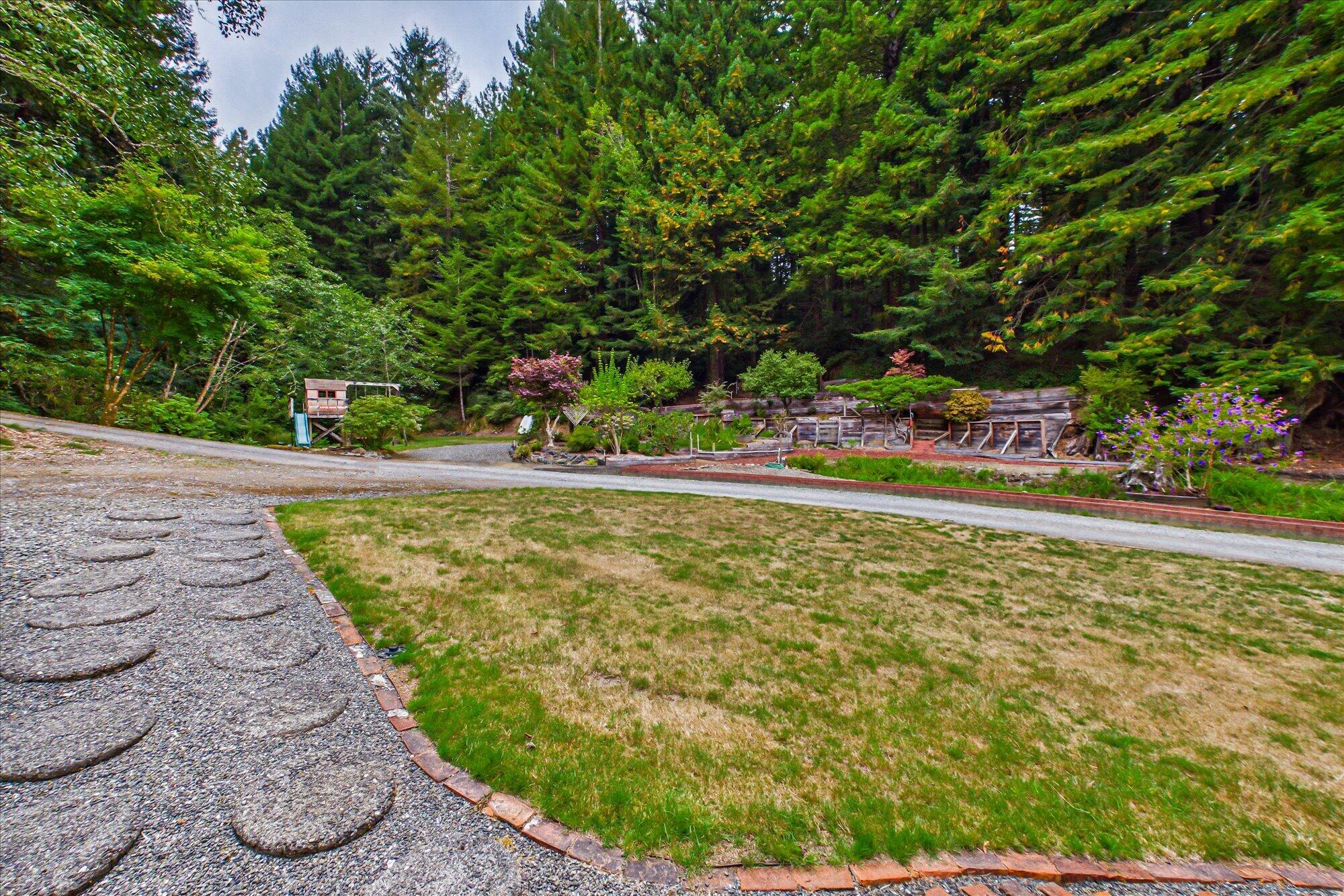 2838 Spears Road