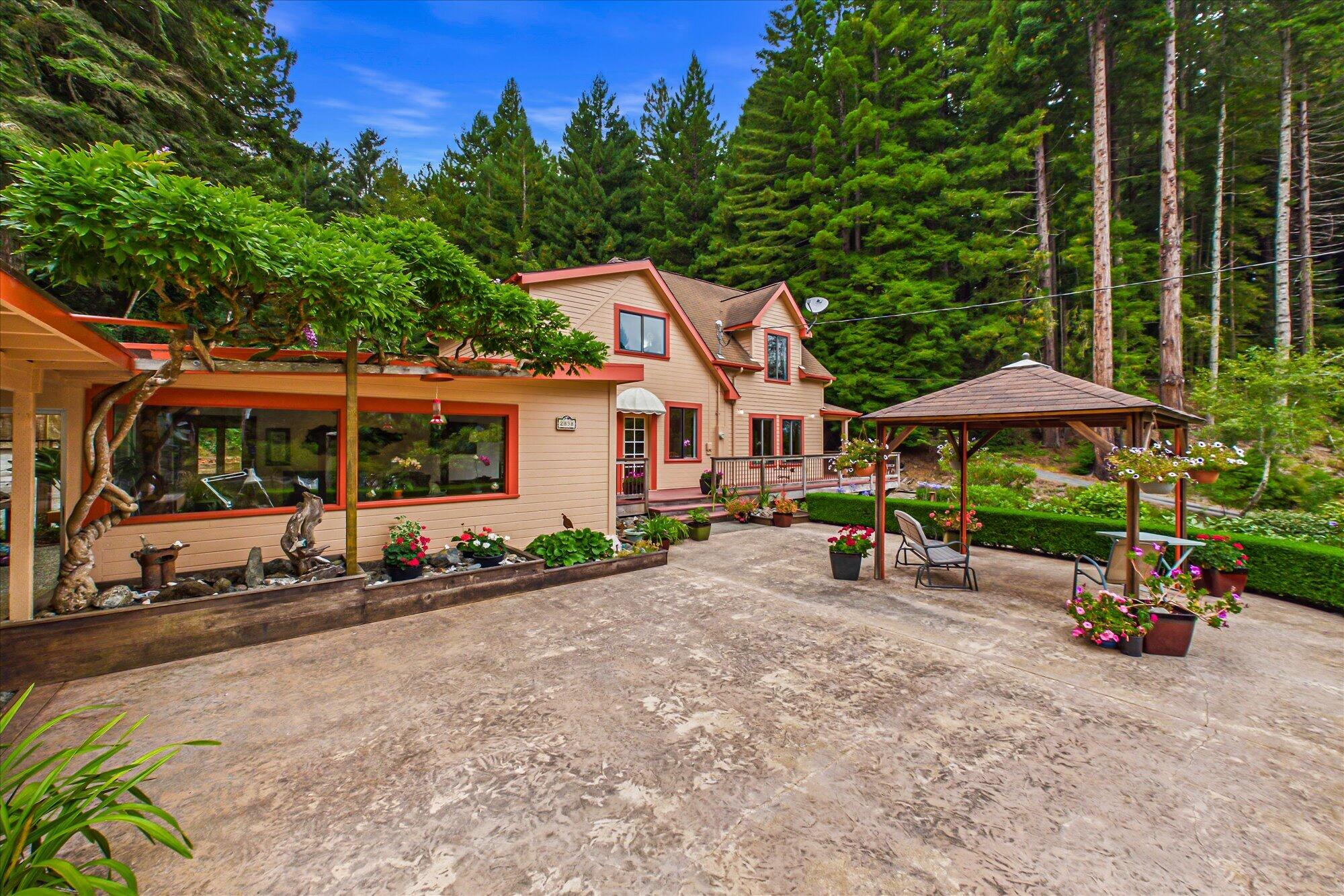 2838 Spears Road