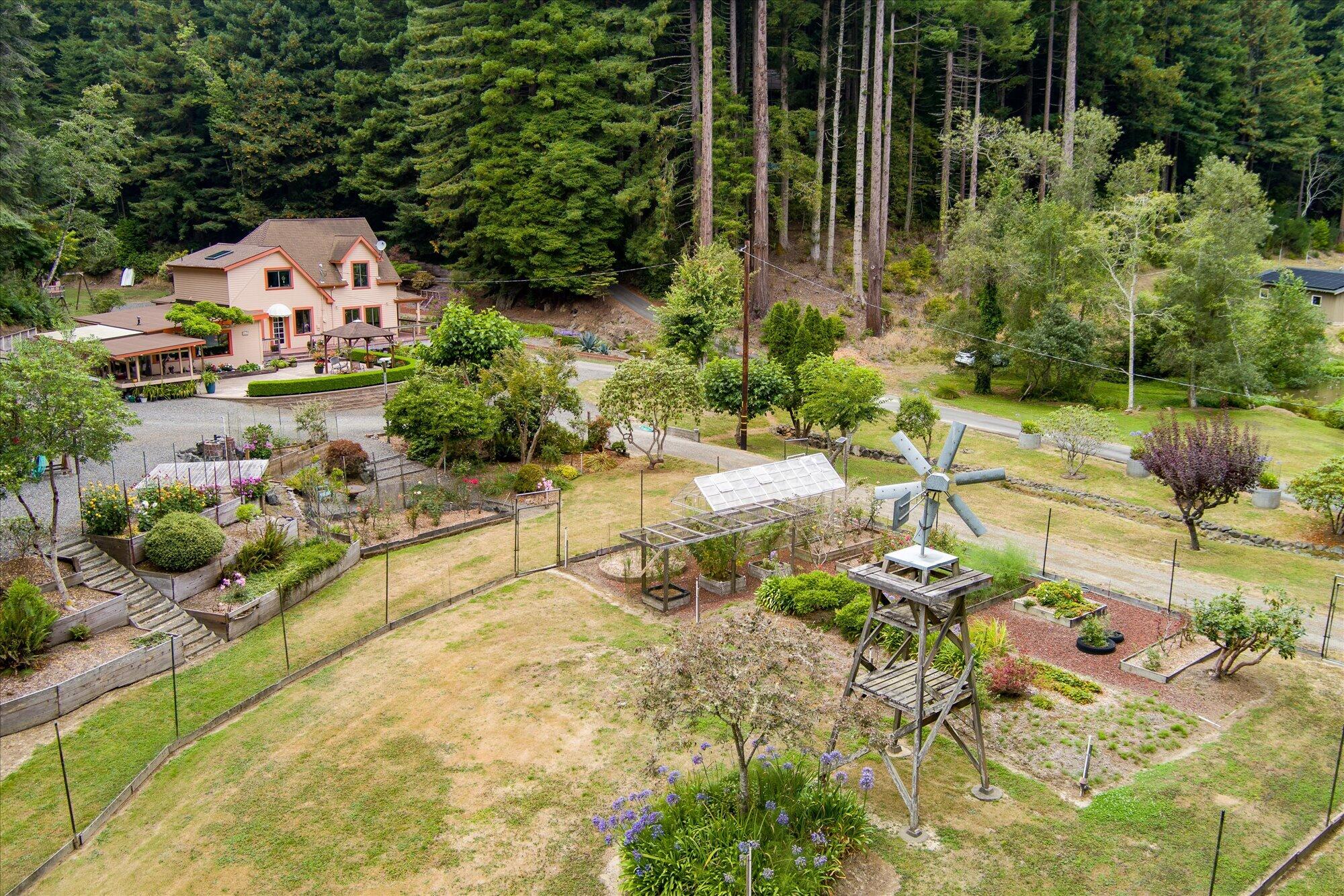 2838 Spears Road