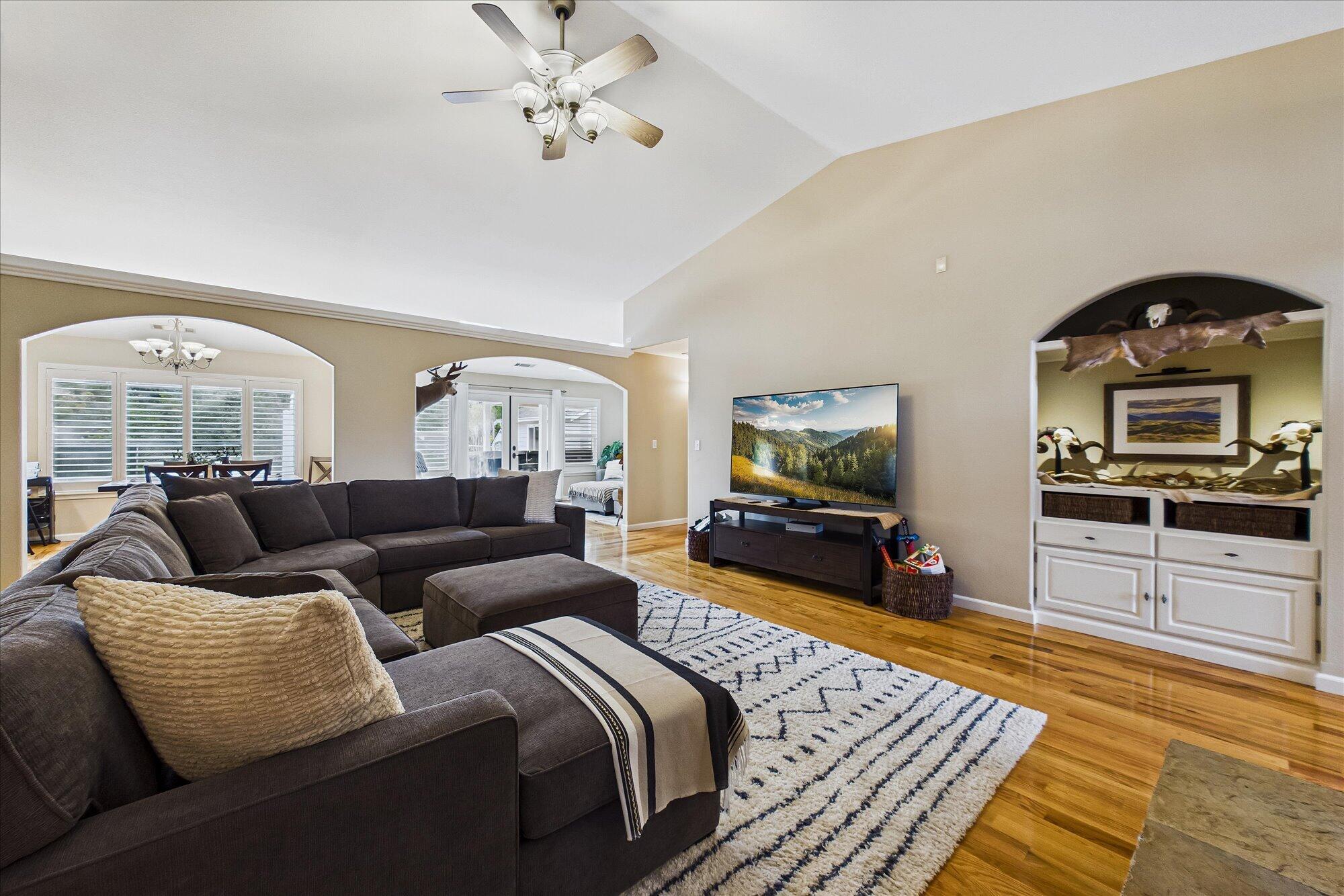 3233 Remie Court