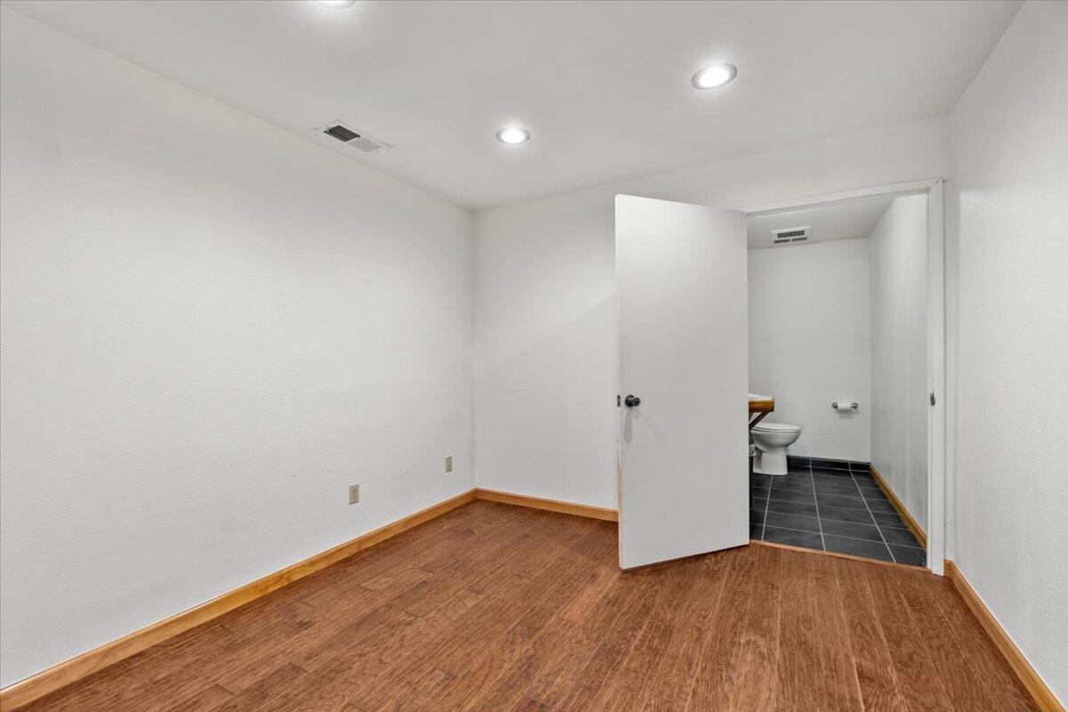 309 W 15th Street
