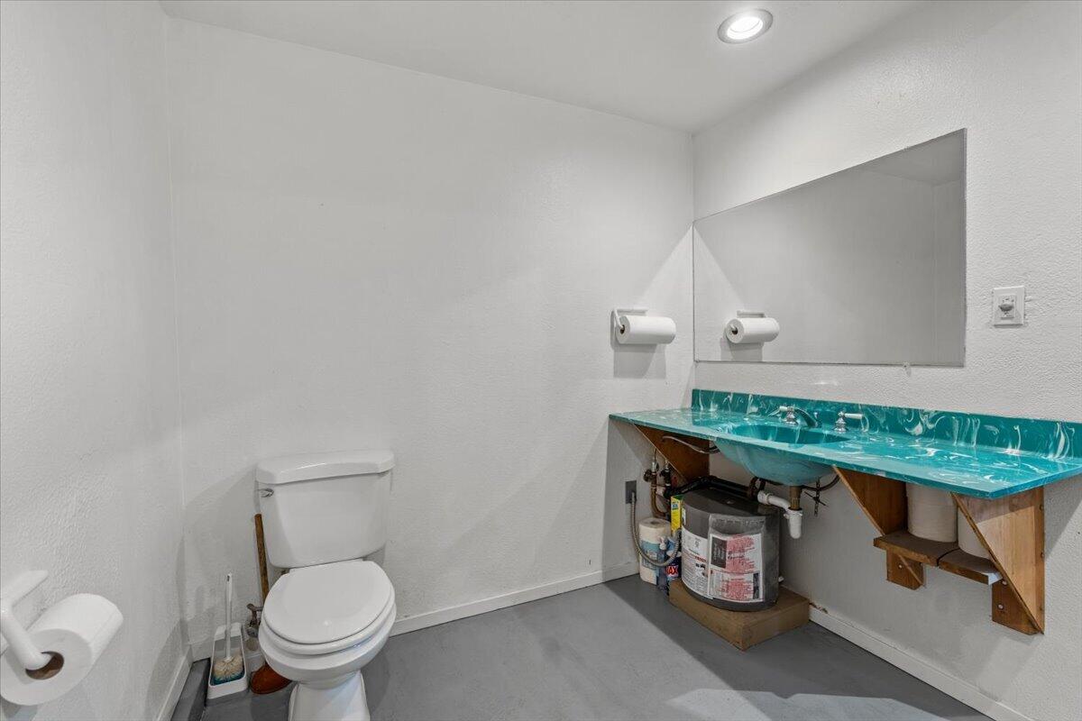309 W 15th Street