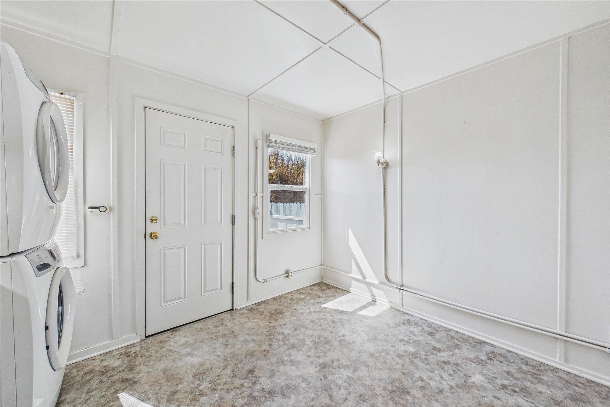 141+161 Cod Street